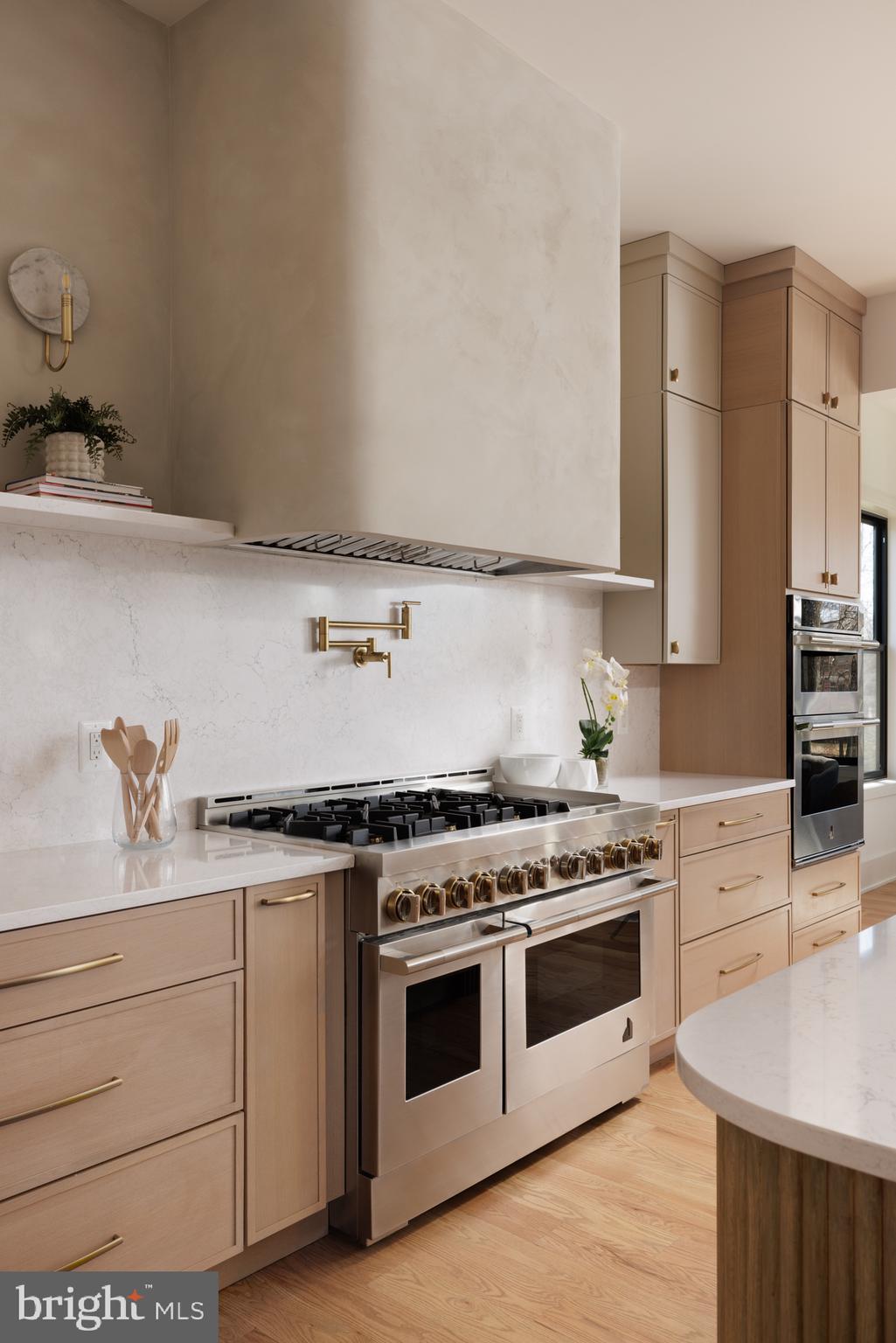 VIENNA WOODS - Residential