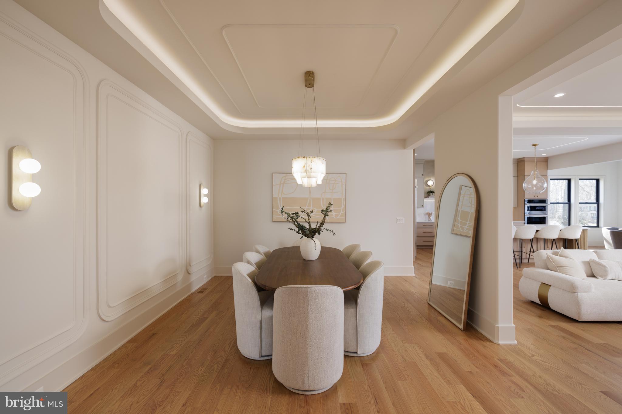 VIENNA WOODS - Residential