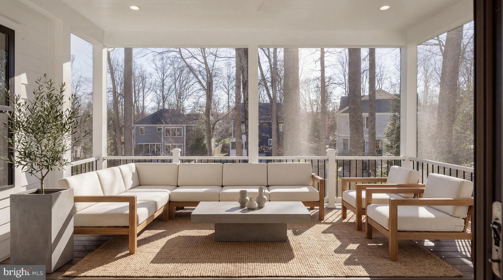 VIENNA WOODS - Residential