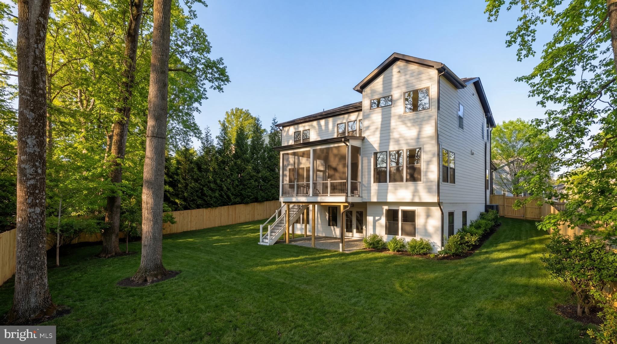 VIENNA WOODS - Residential