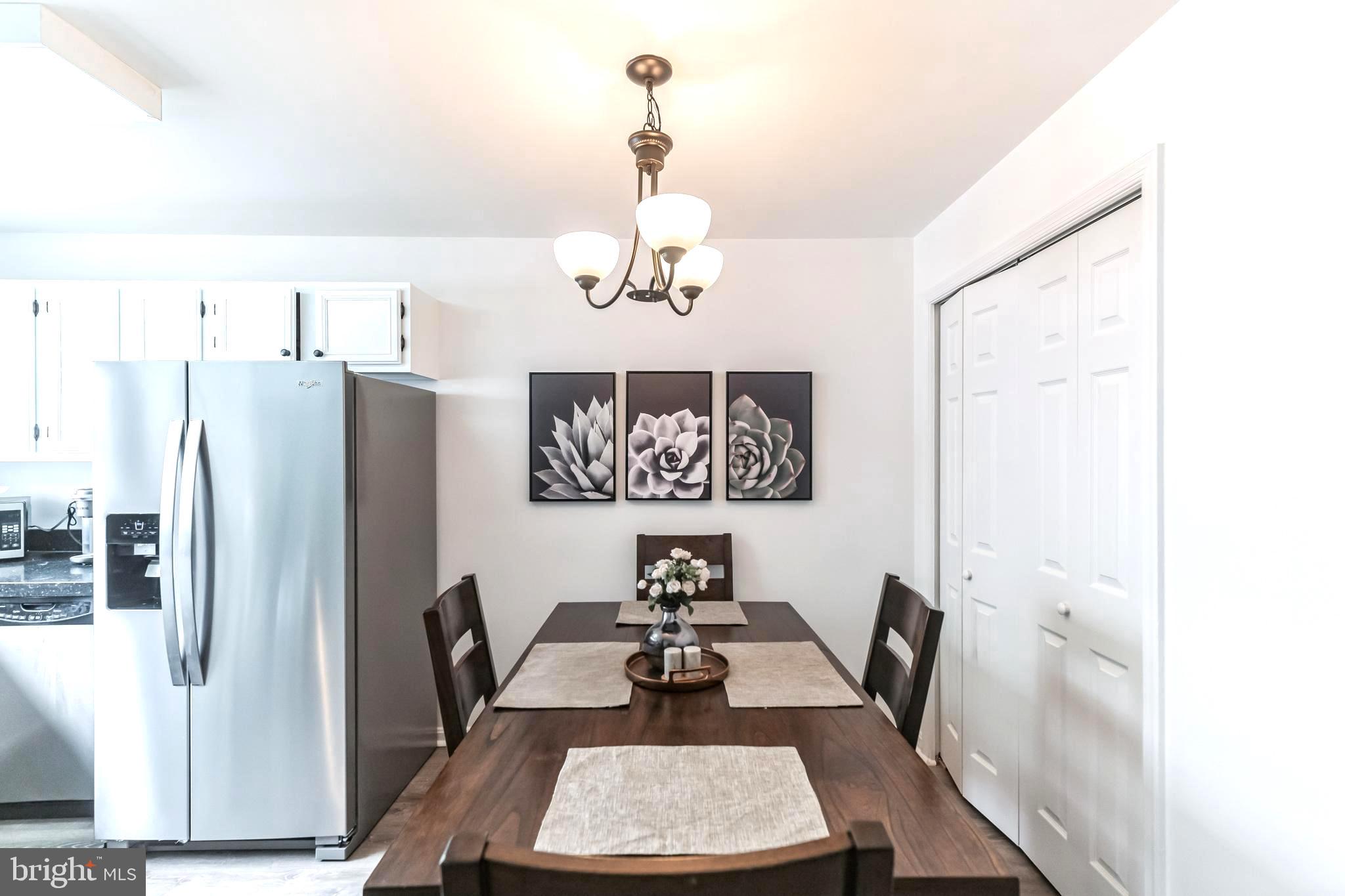 FOX CHASE/EXETER - Residential