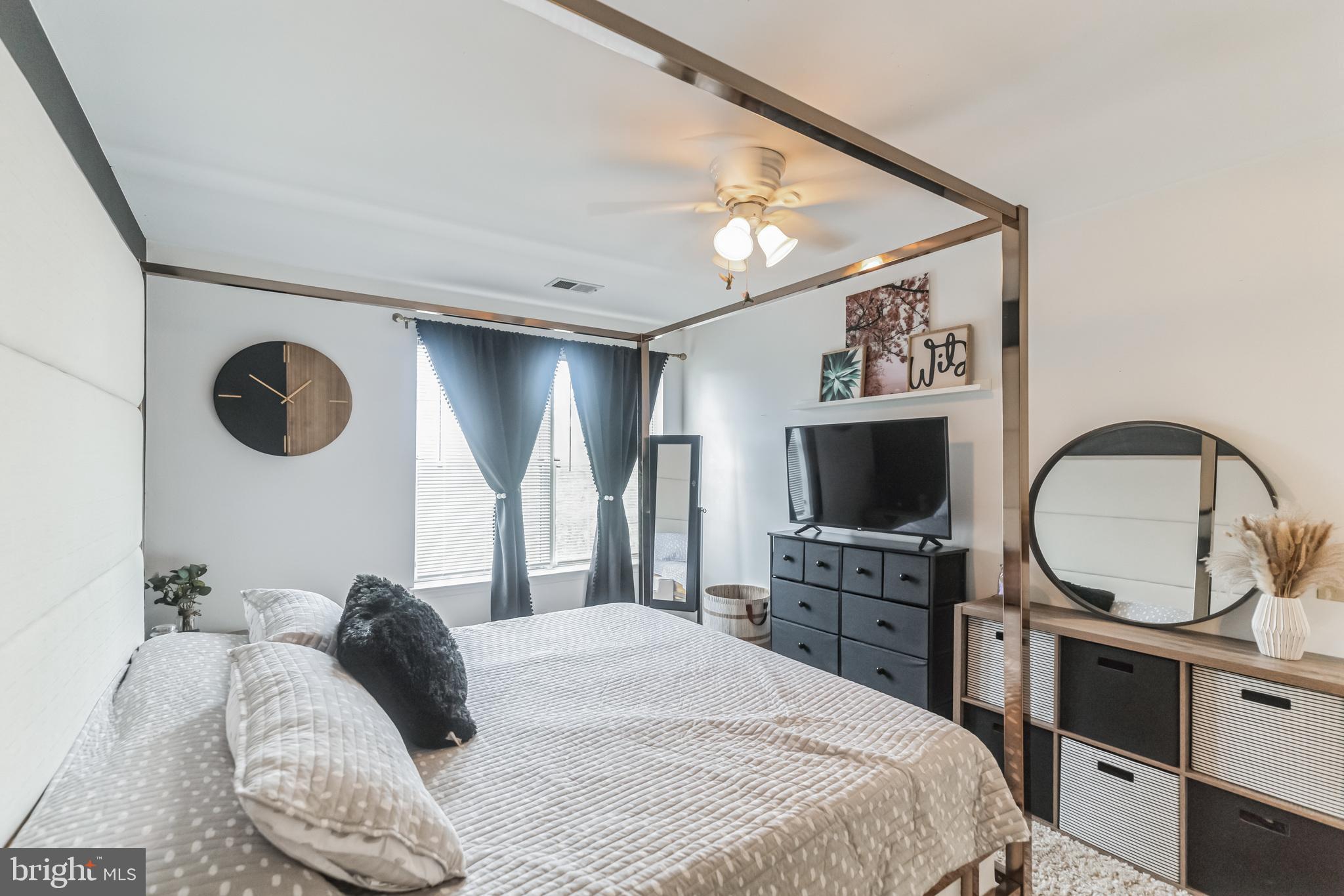 FOX CHASE/EXETER - Residential