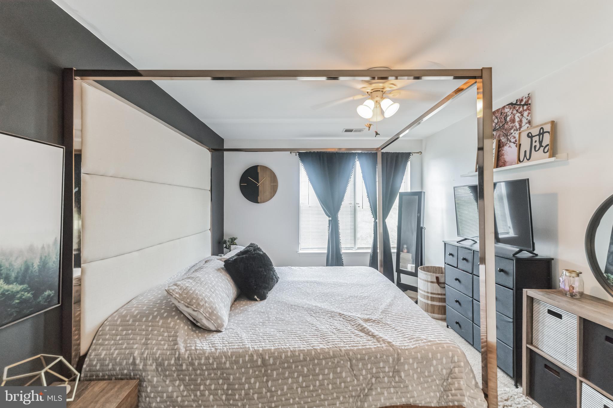 FOX CHASE/EXETER - Residential