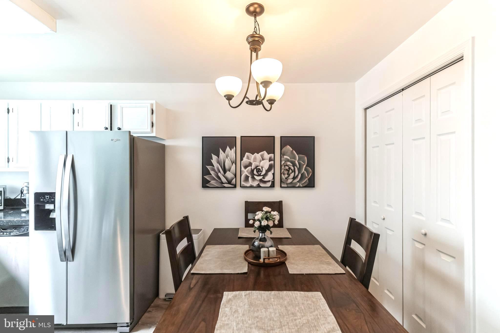 FOX CHASE/EXETER - Residential