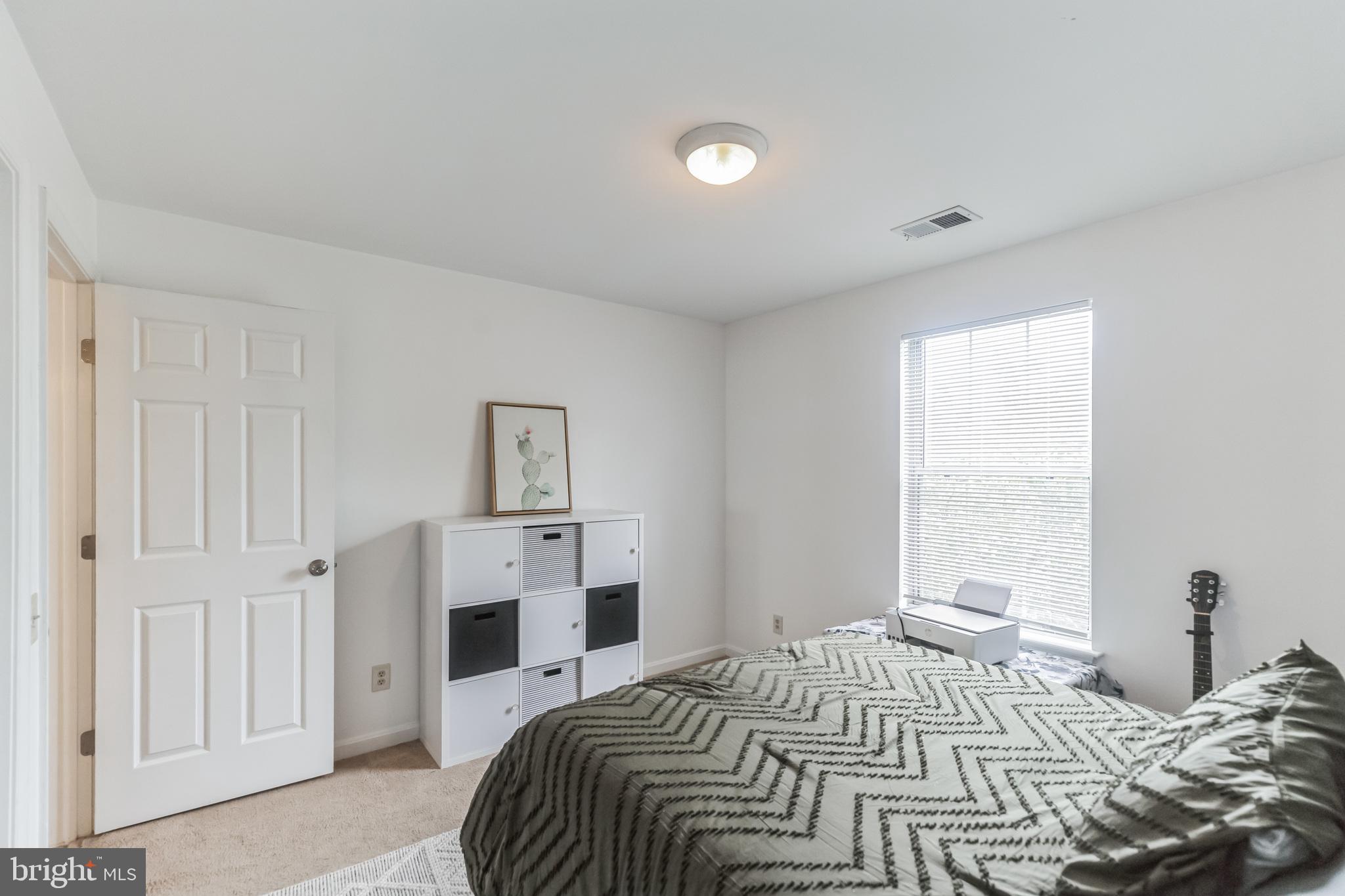 FOX CHASE/EXETER - Residential