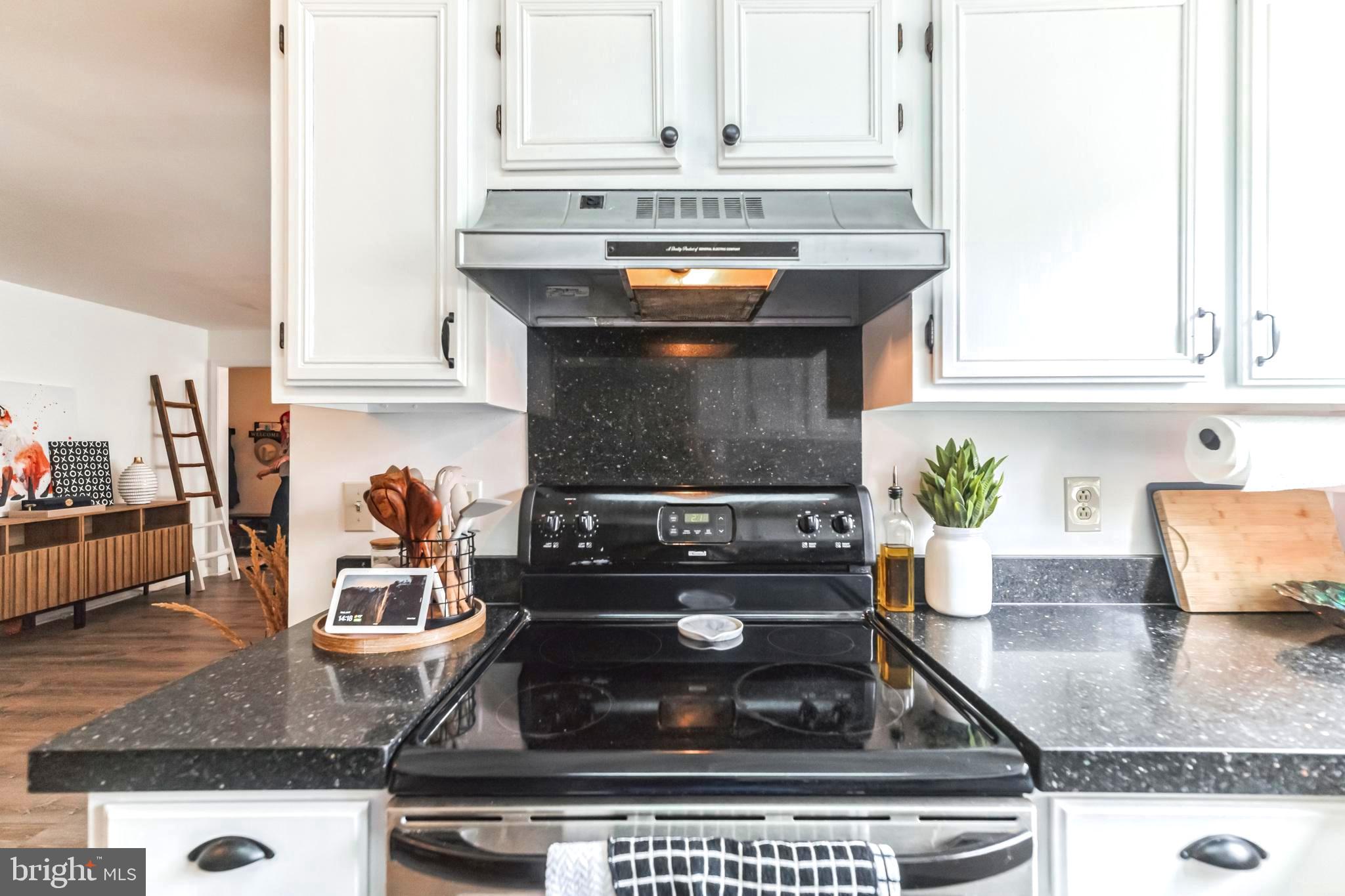 FOX CHASE/EXETER - Residential