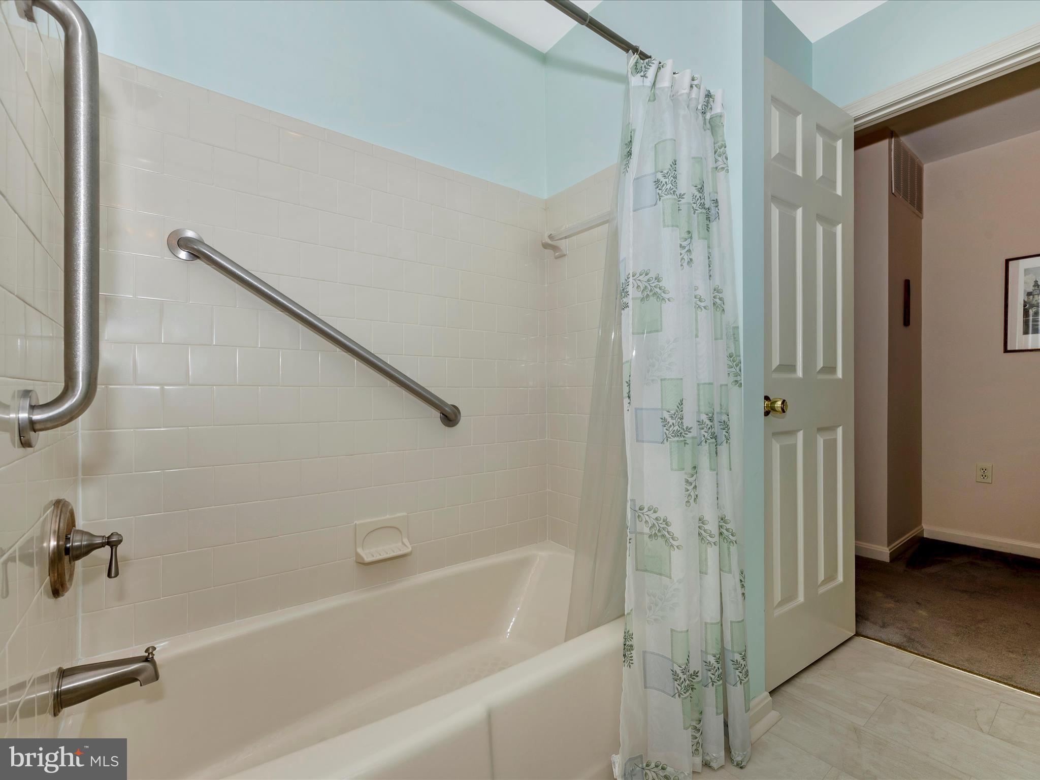 BROOKRIDGE NORTH - Residential