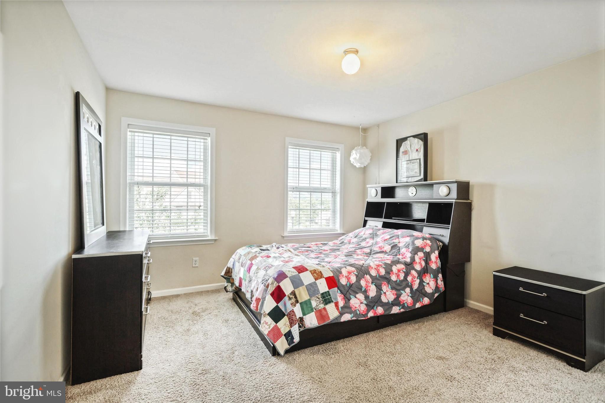 ORCHARD HILLS - Residential