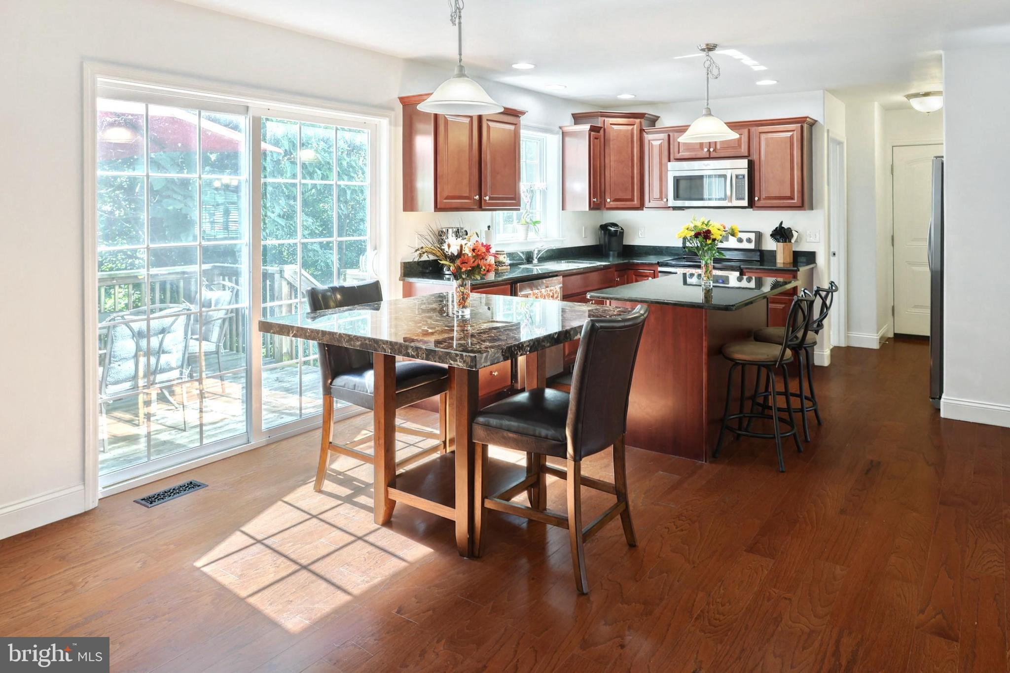 ORCHARD HILLS - Residential