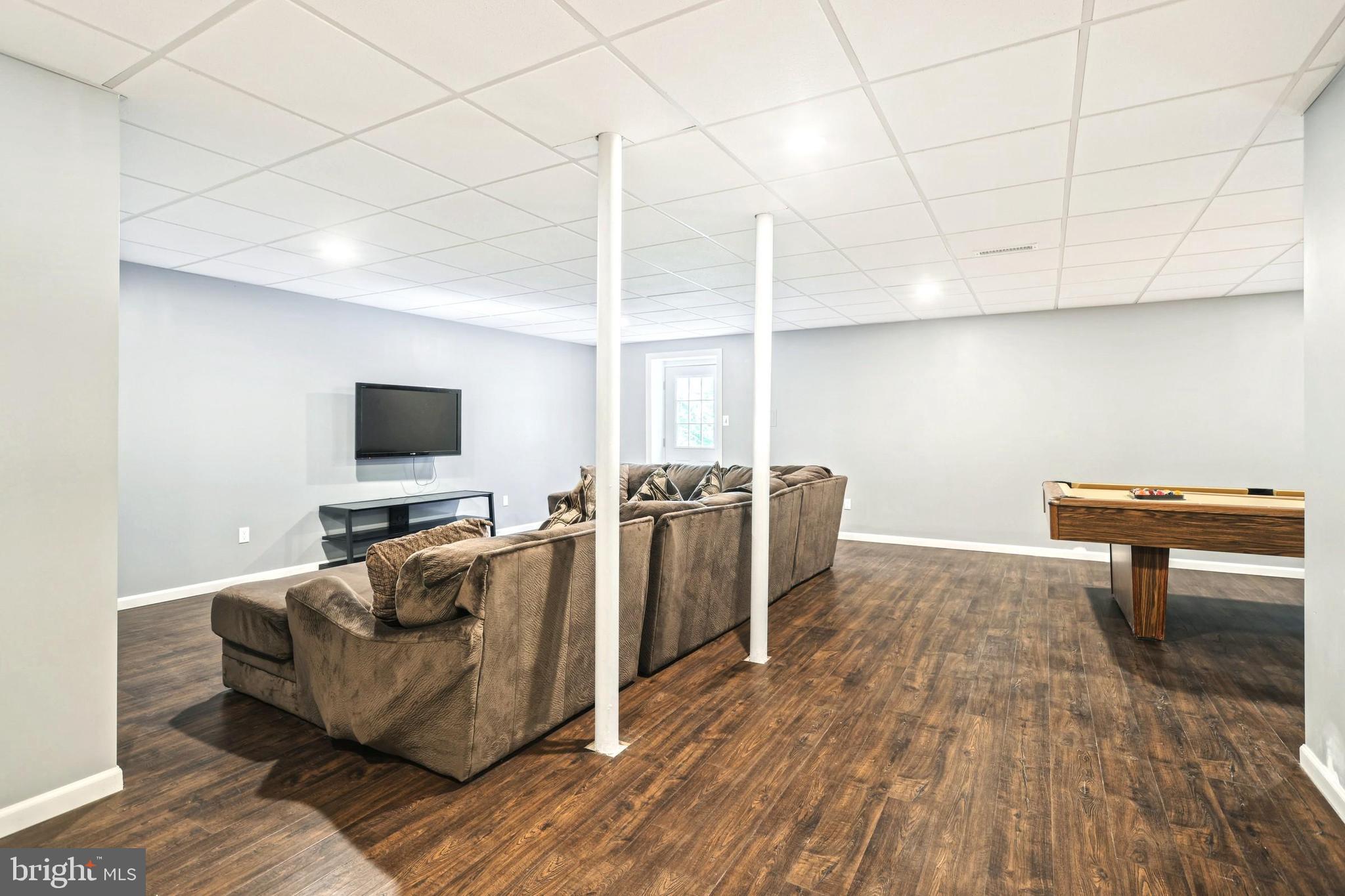 ORCHARD HILLS - Residential