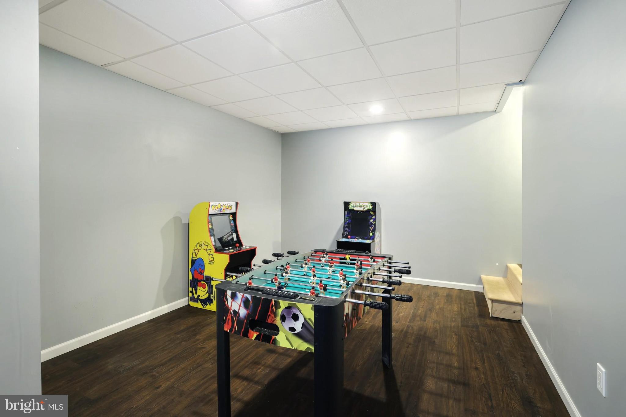 ORCHARD HILLS - Residential