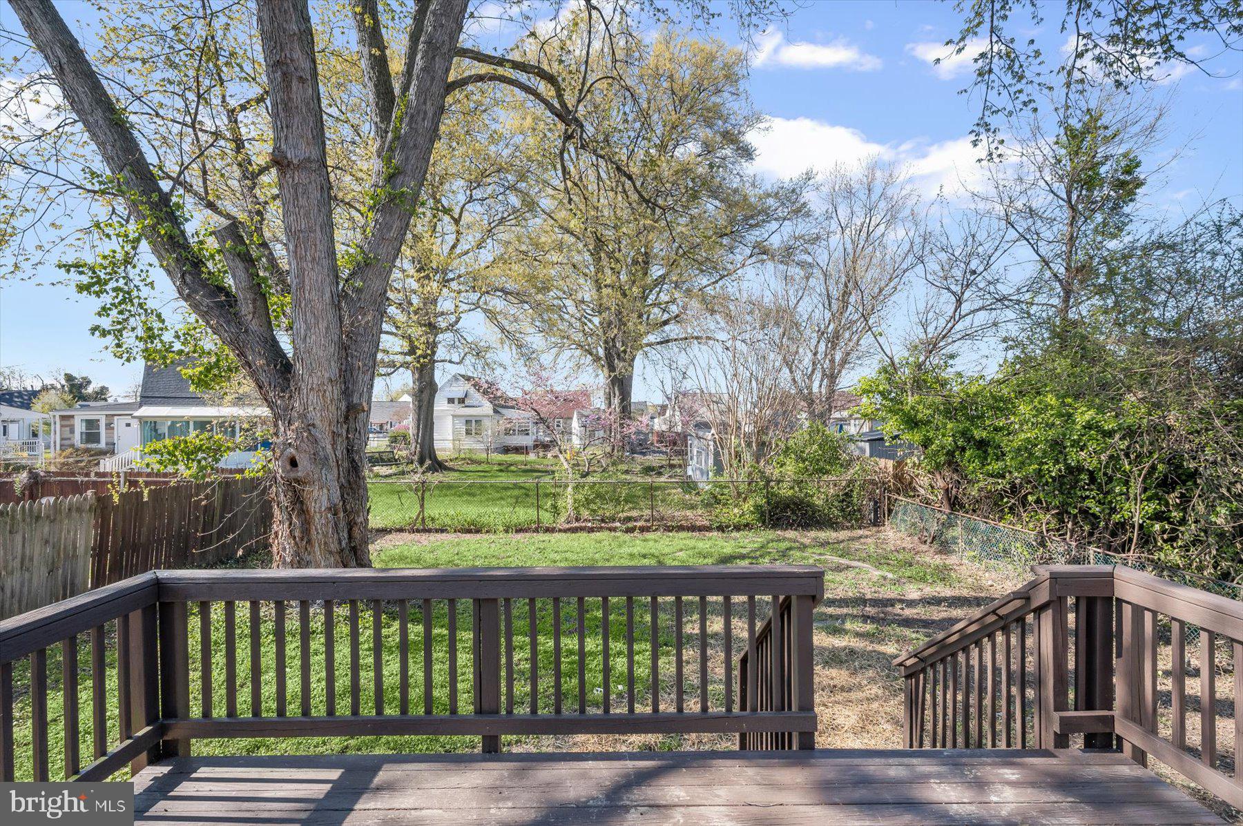 COLONIAL HOUSING - Residential