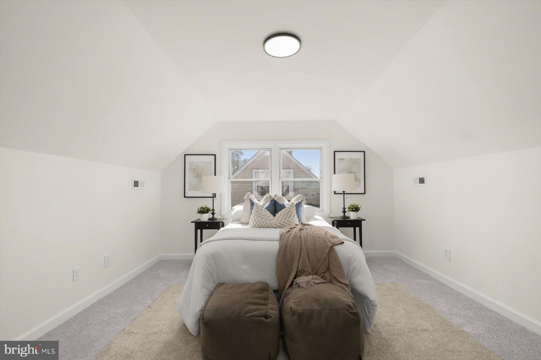 COLONIAL HOUSING - Residential