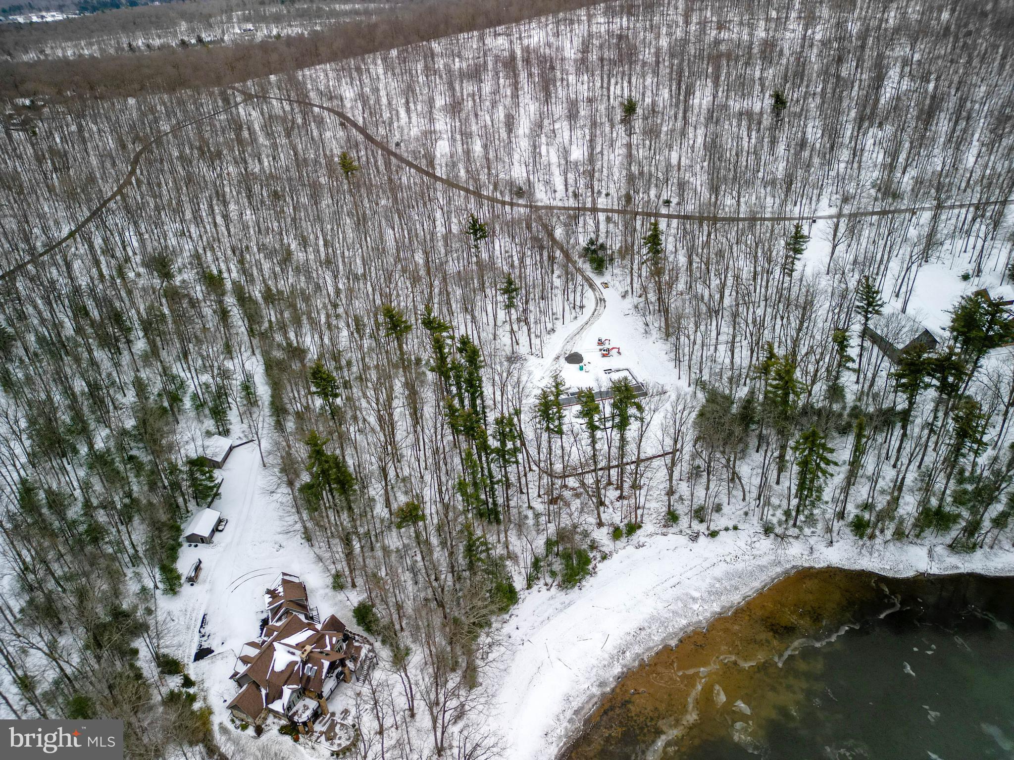 THOUSAND ACRES - Land