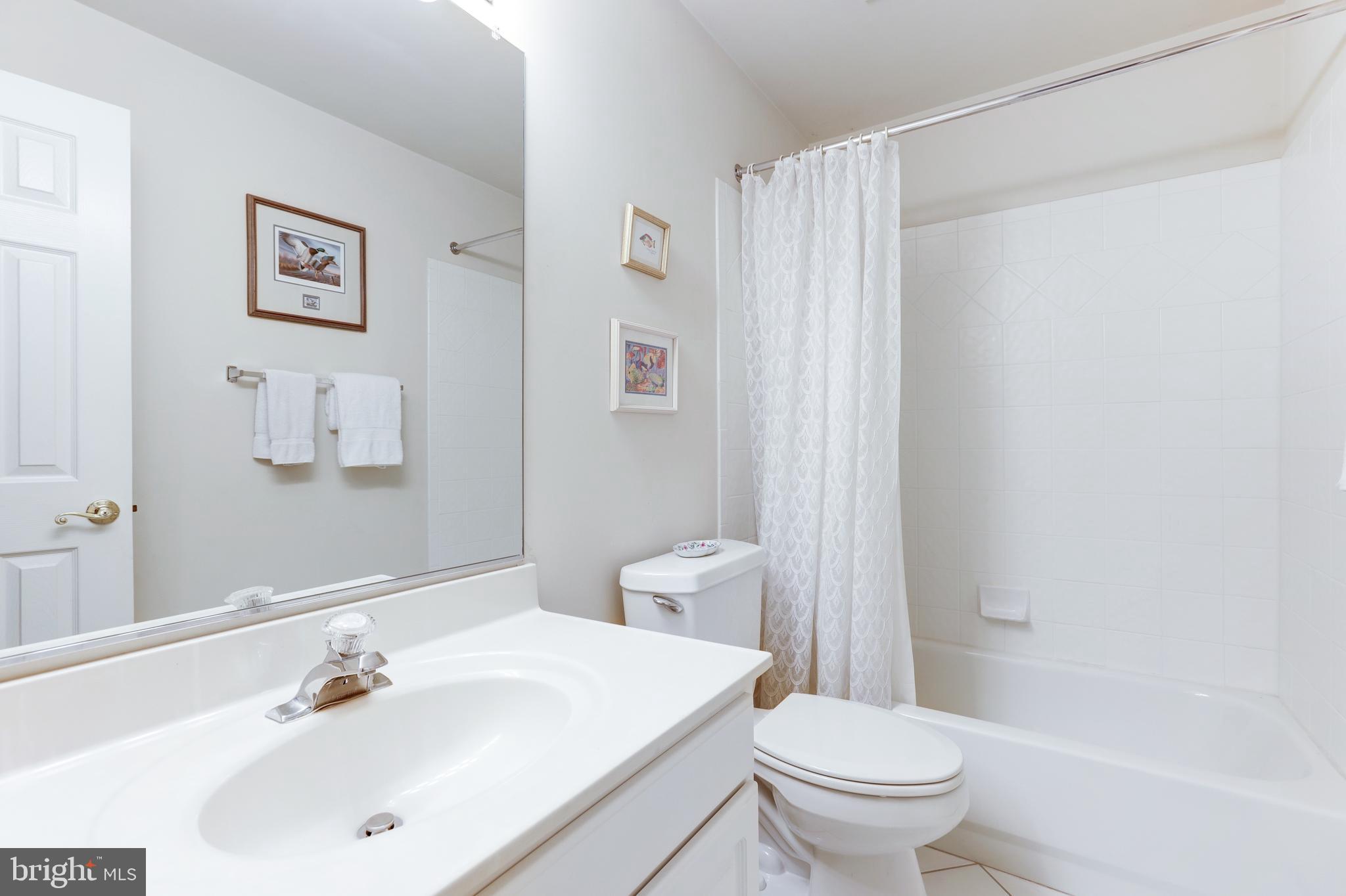 INGLESIDE - Residential