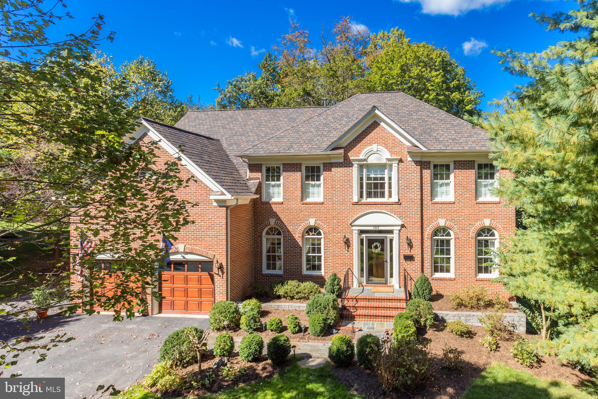 INGLESIDE - Residential