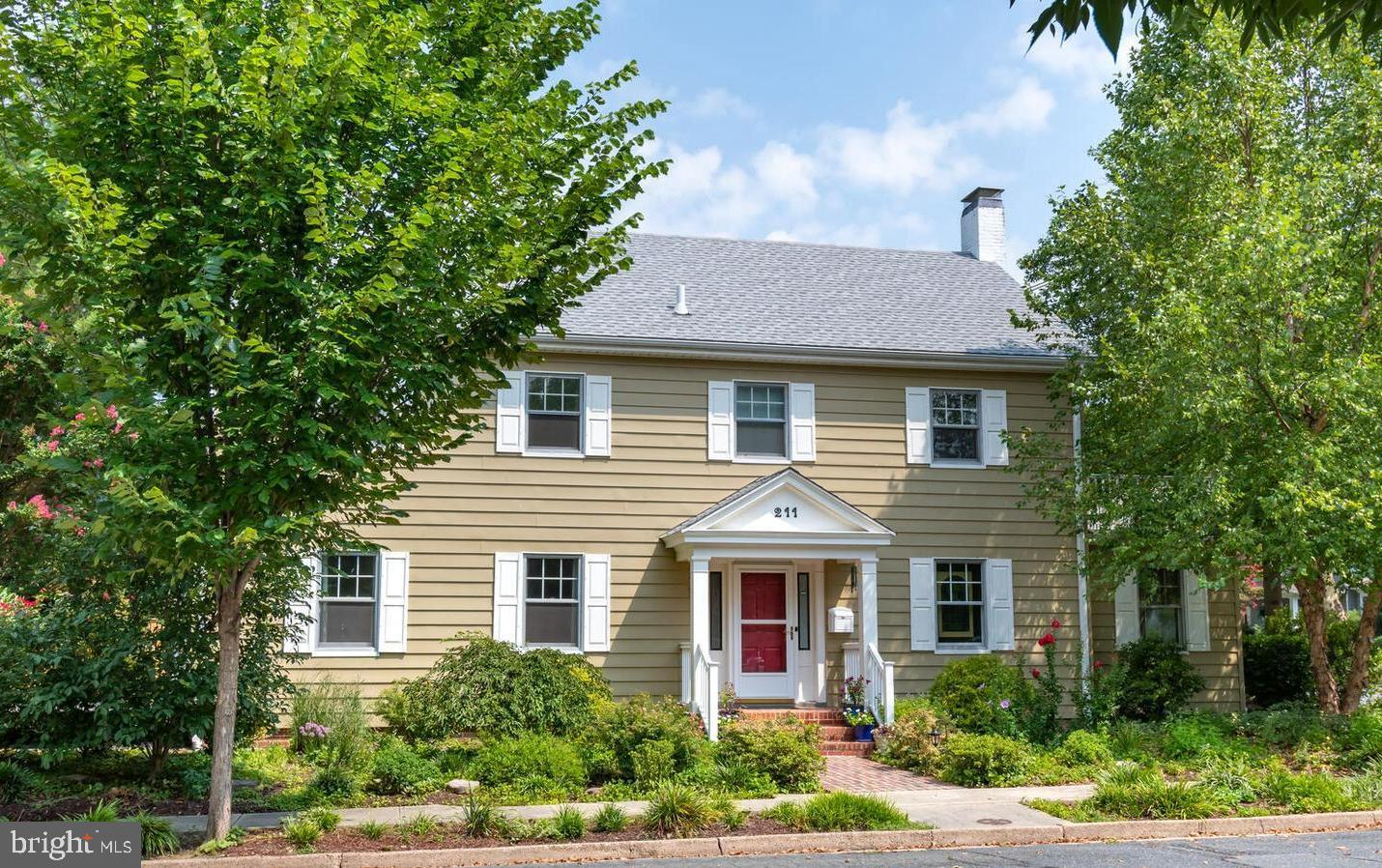 EASTON - Residential