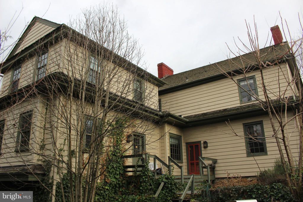 Photo of 11 N WATERFORD AVE, MARIETTA, PA 17547 (MLS # PALA2028424)