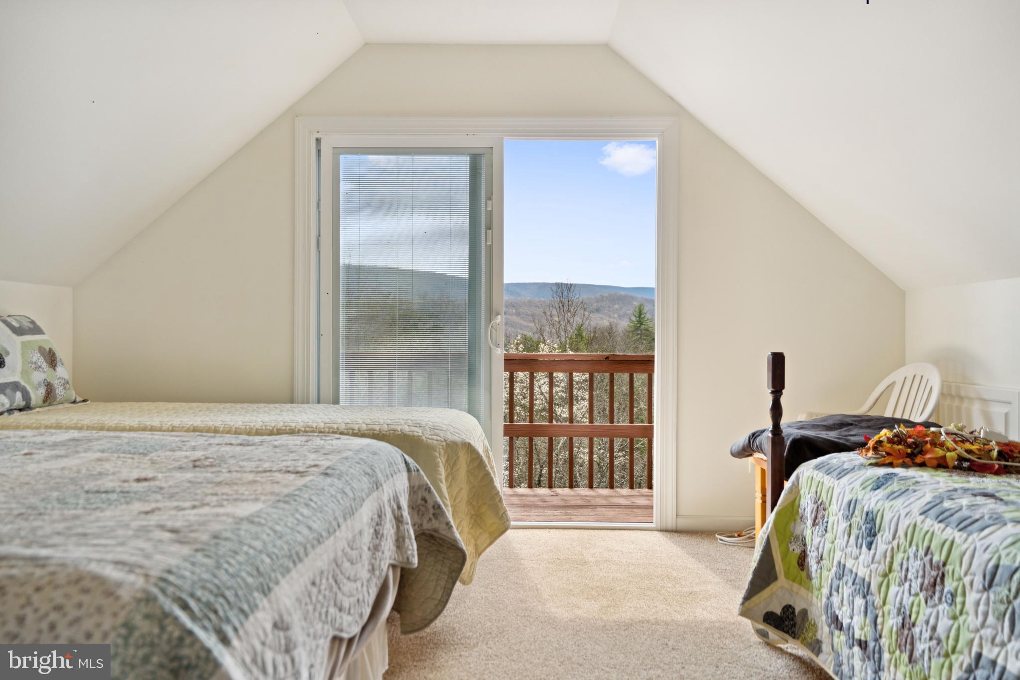 RIVER RIDGE - Residential