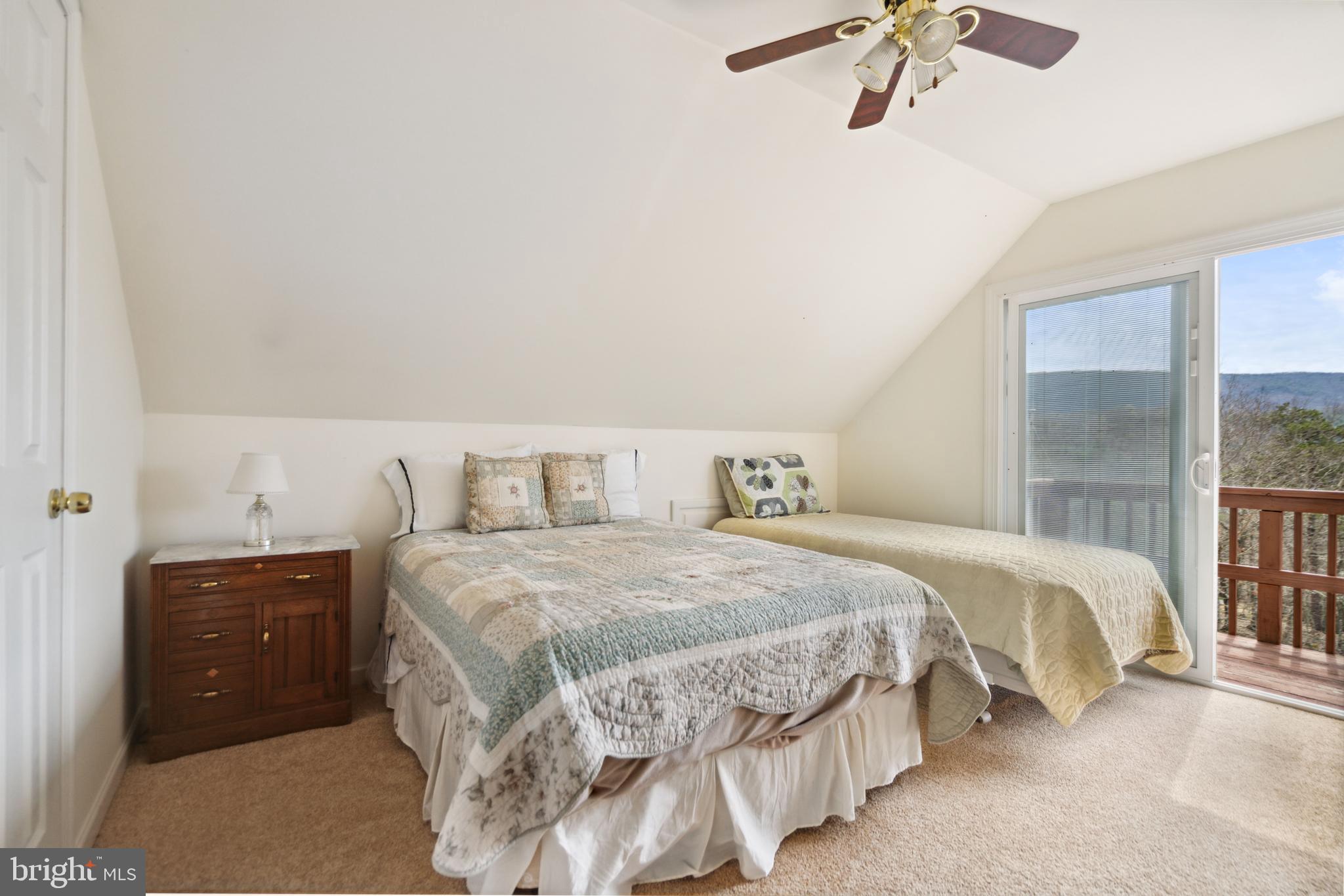 RIVER RIDGE - Residential