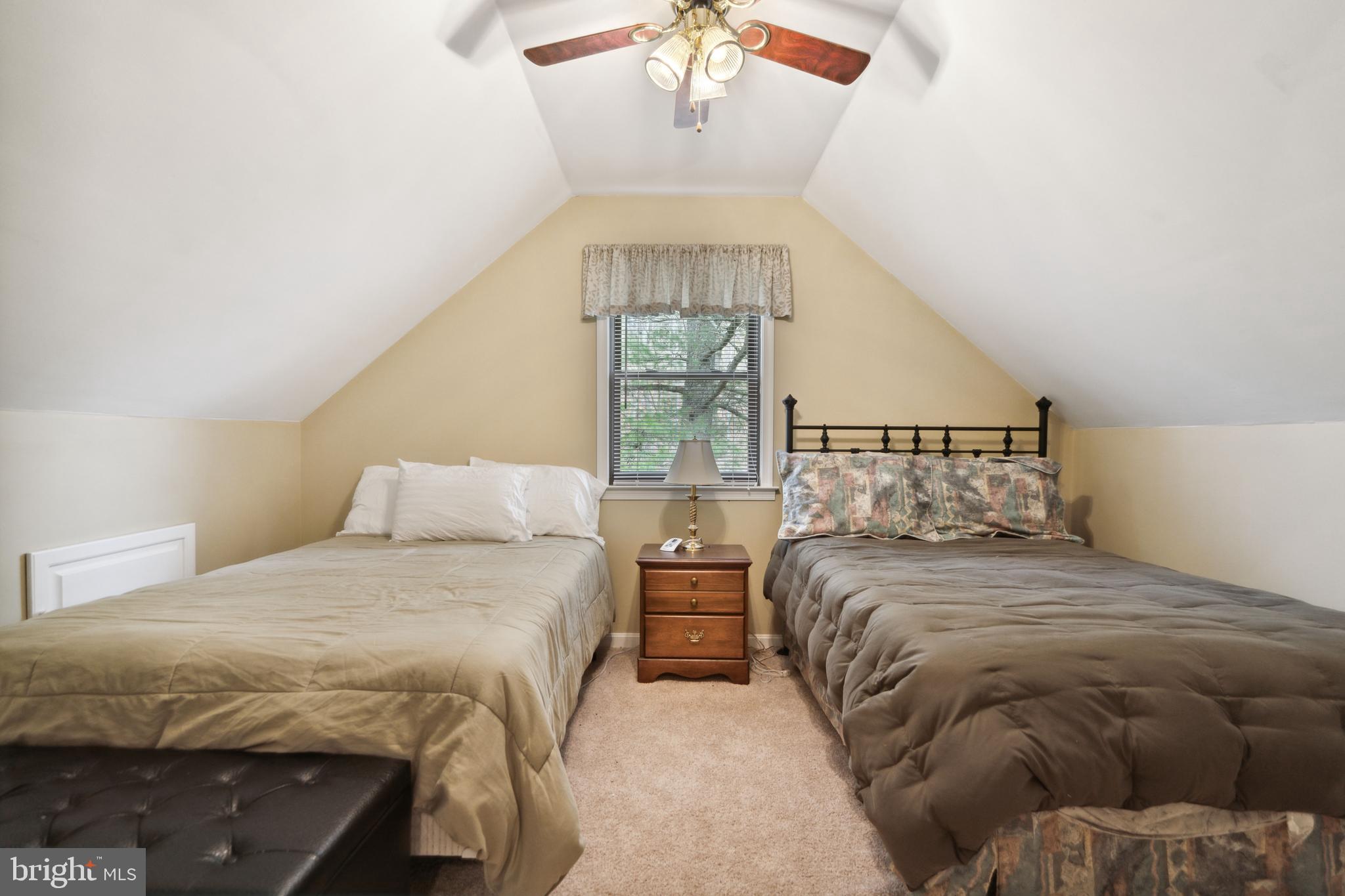 RIVER RIDGE - Residential