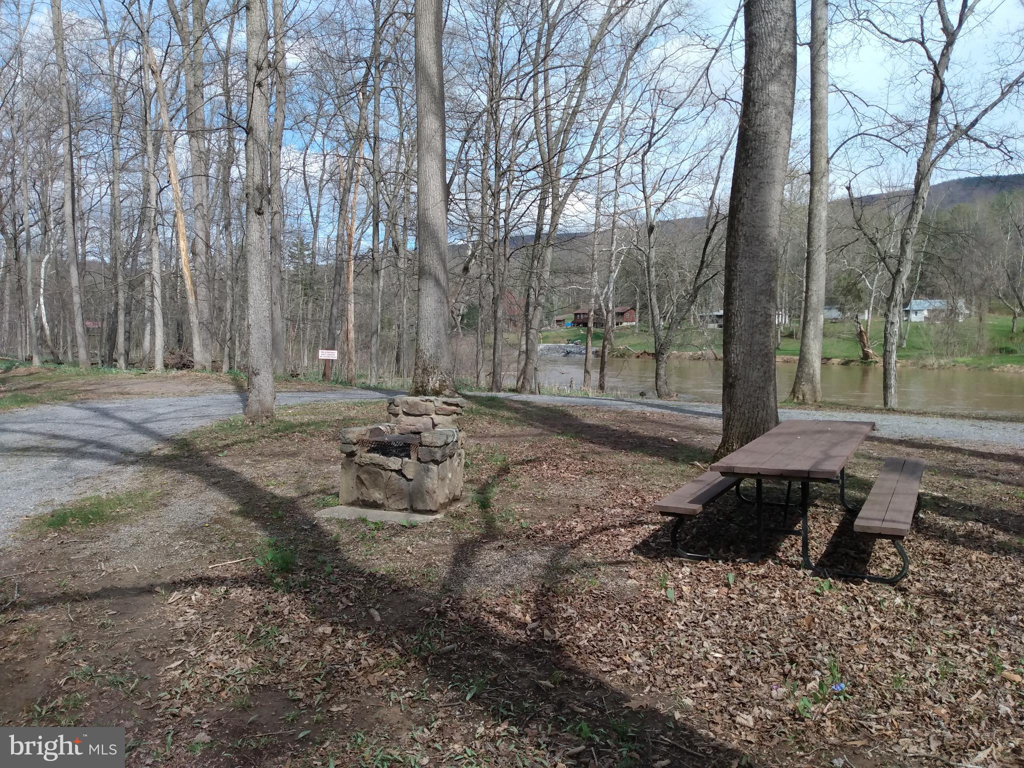 RIVER RIDGE - Residential