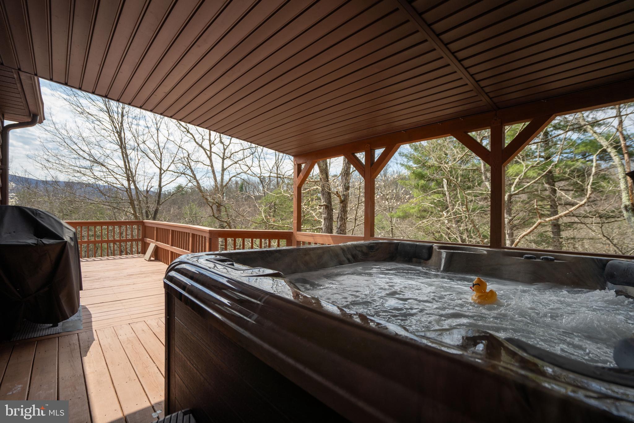 RIVER RIDGE - Residential