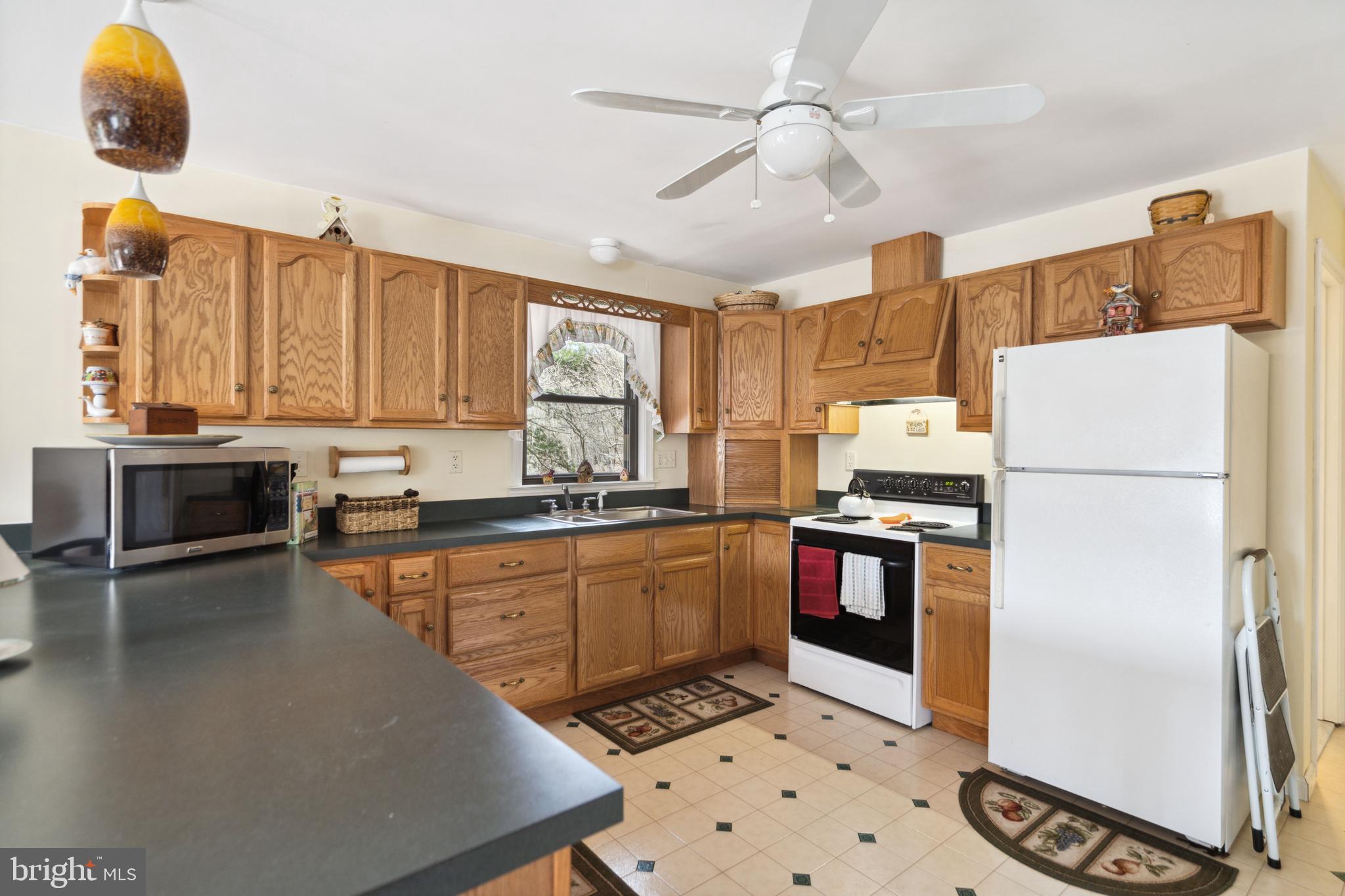 RIVER RIDGE - Residential