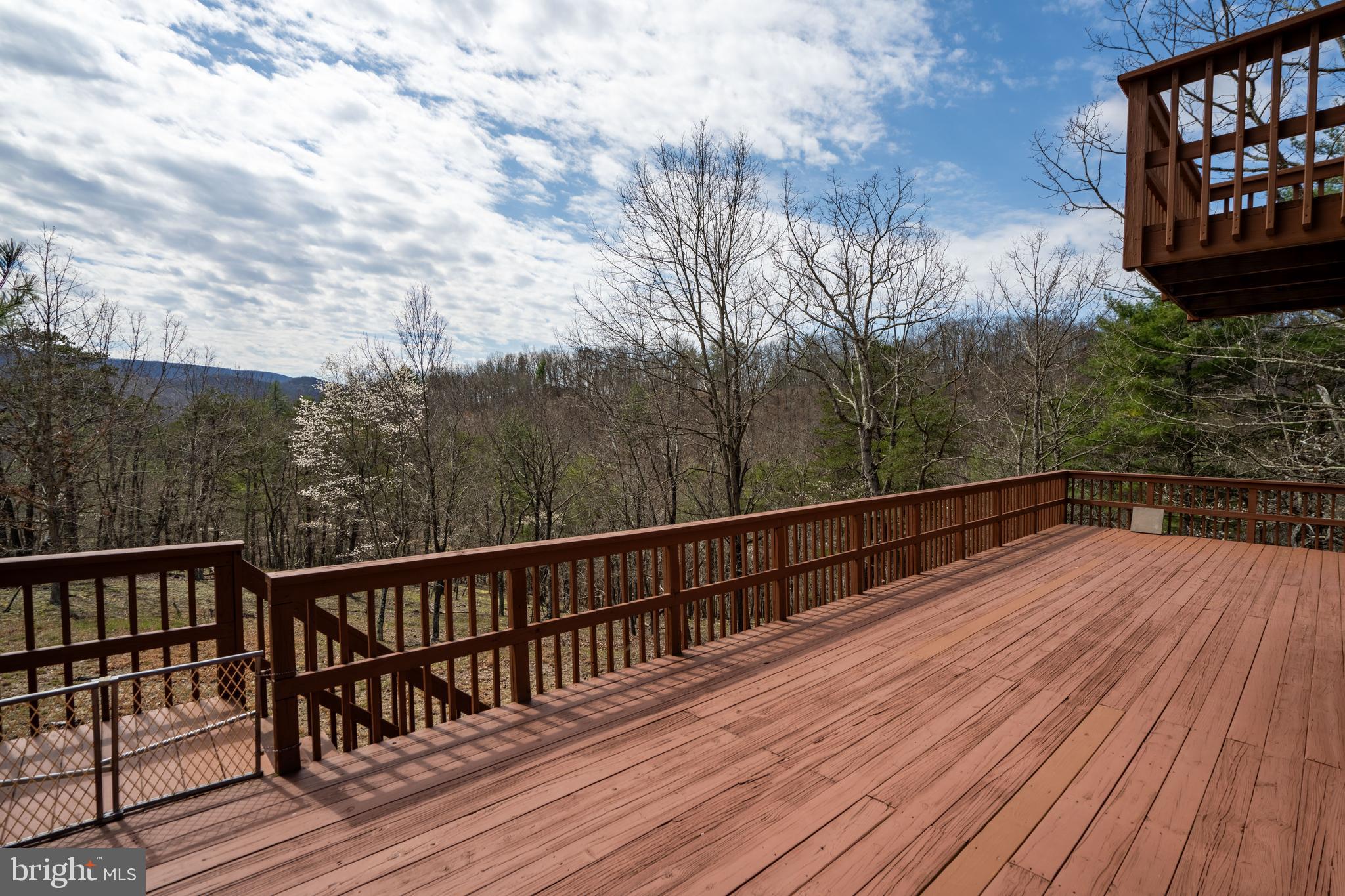 RIVER RIDGE - Residential