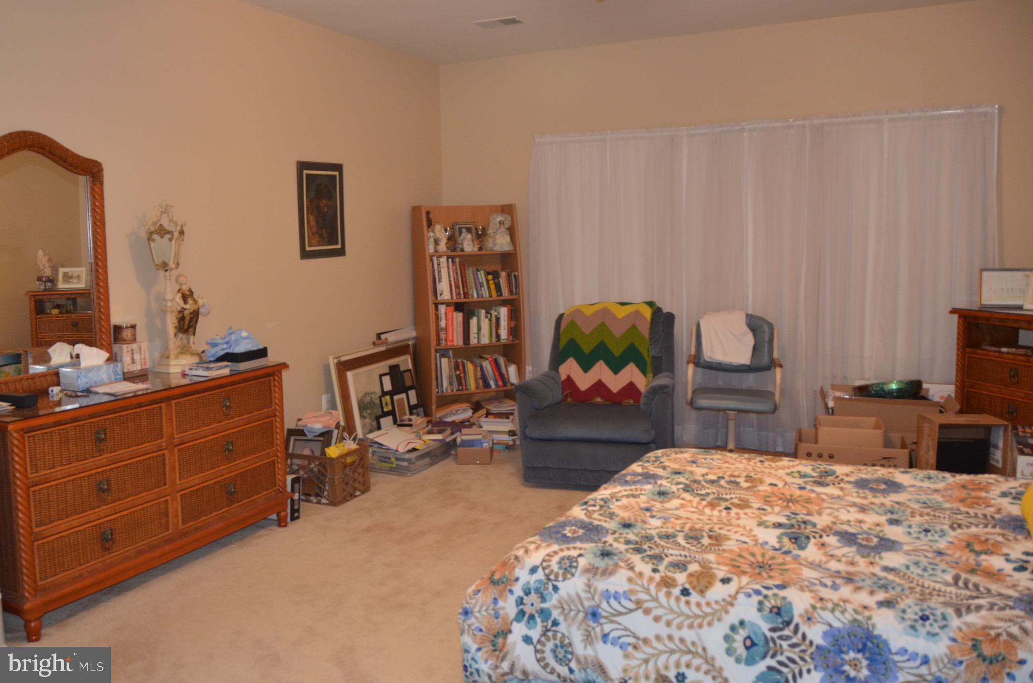 SOUTH RIVER COLONY - Residential