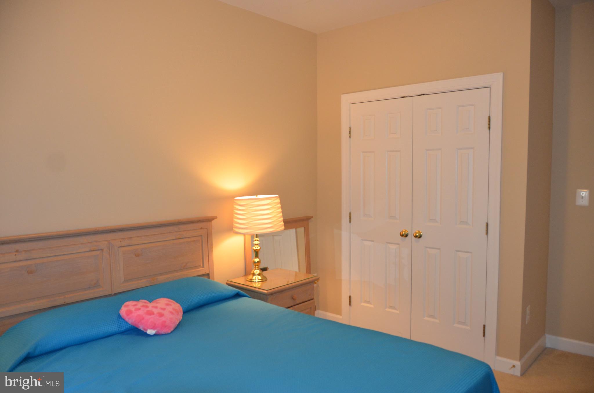 SOUTH RIVER COLONY - Residential