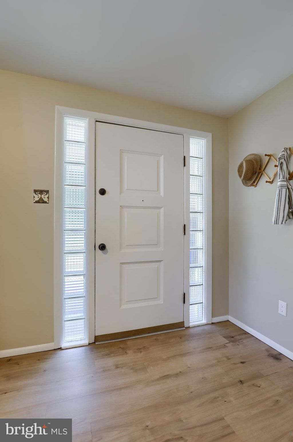 Photo of 615 POINTVIEW AVE, EPHRATA, PA 17522 (MLS # PALA2039496)