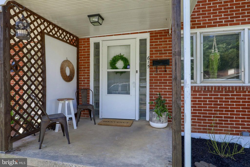 Photo of 615 POINTVIEW AVE, EPHRATA, PA 17522 (MLS # PALA2039496)