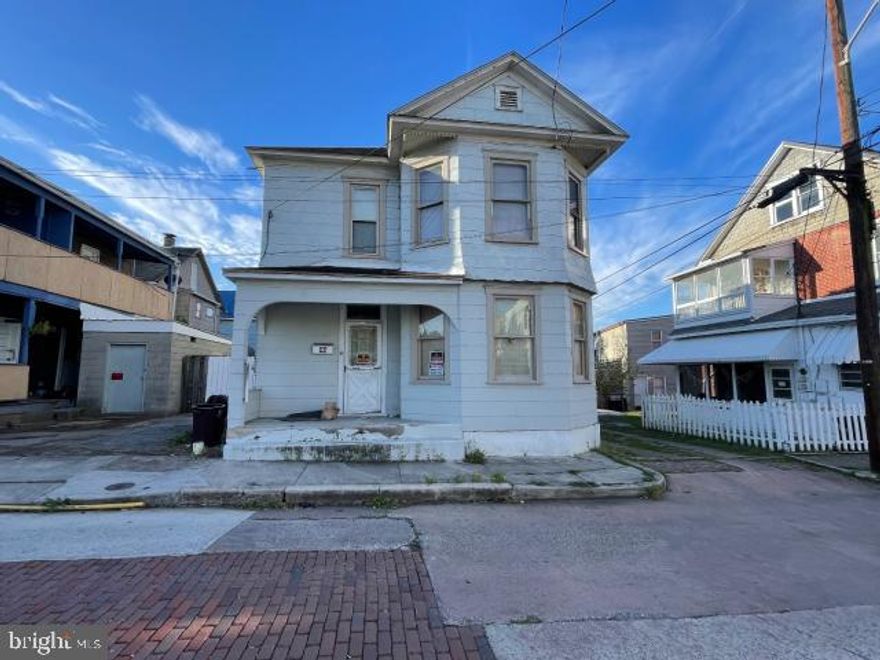 Step inside this large 3 bed 1 bath home with converted dining room acting as a 4th room. Home in need of TLC and ready for new owner to add their finishing touches. Roof is around 15 years old. New boiler was placed 3 years ago. Property being sold in as-is condition.