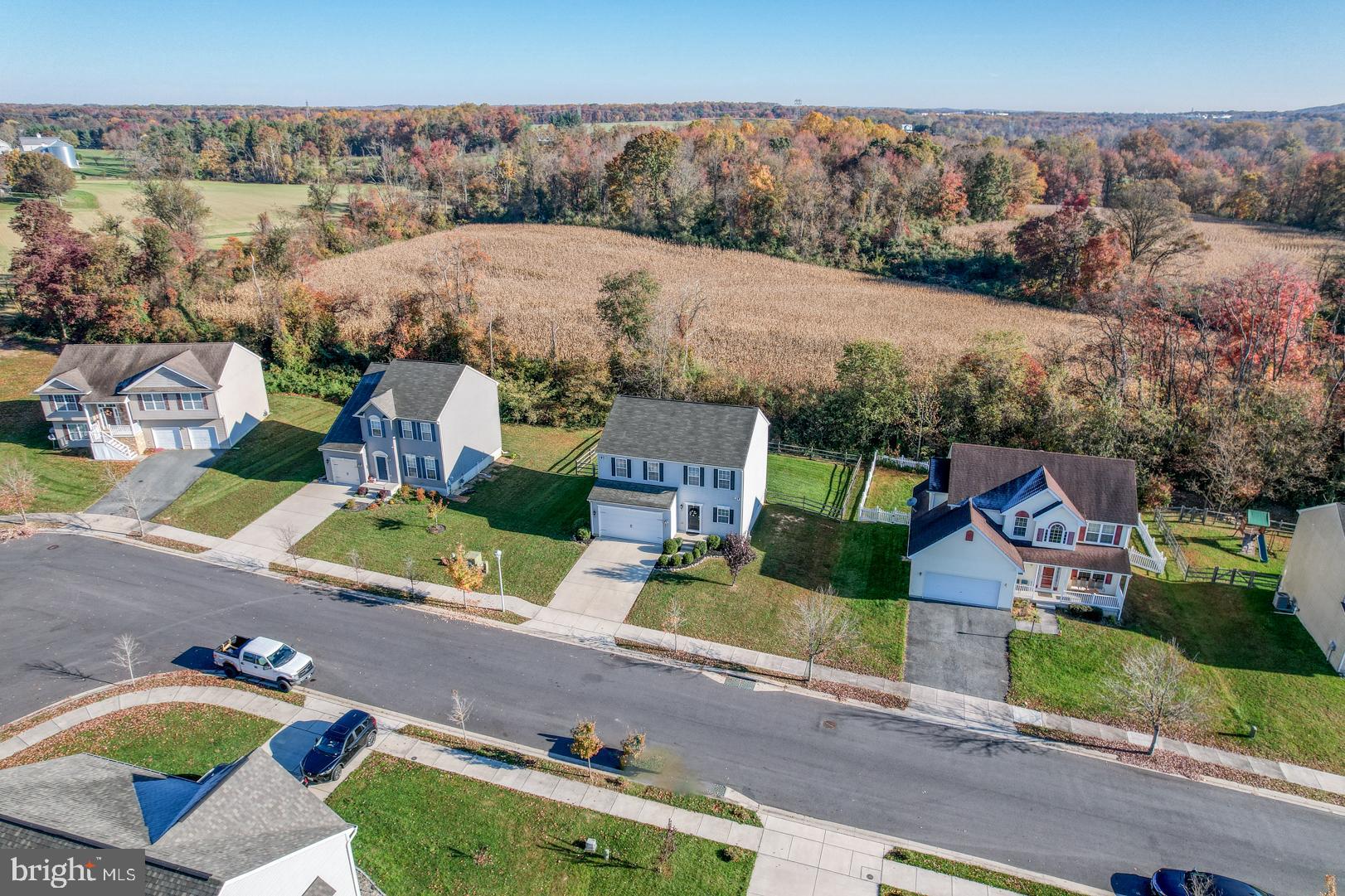 WALNUT HILL - Residential