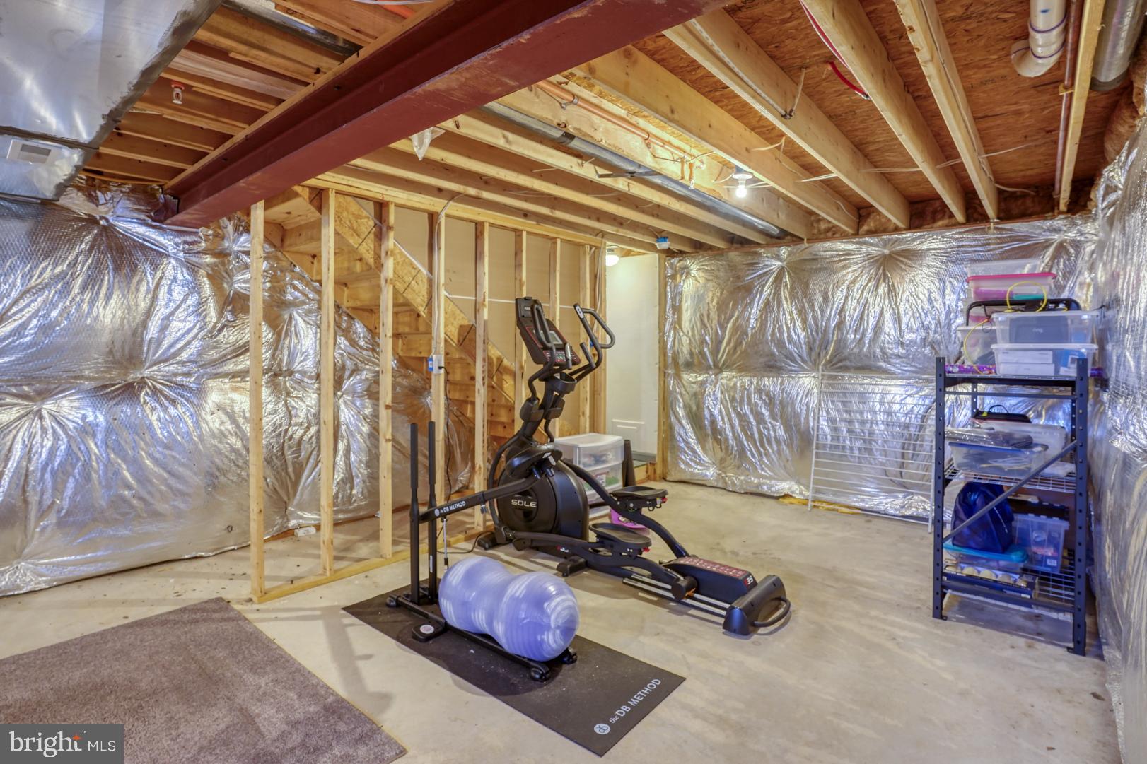 WALNUT HILL - Residential