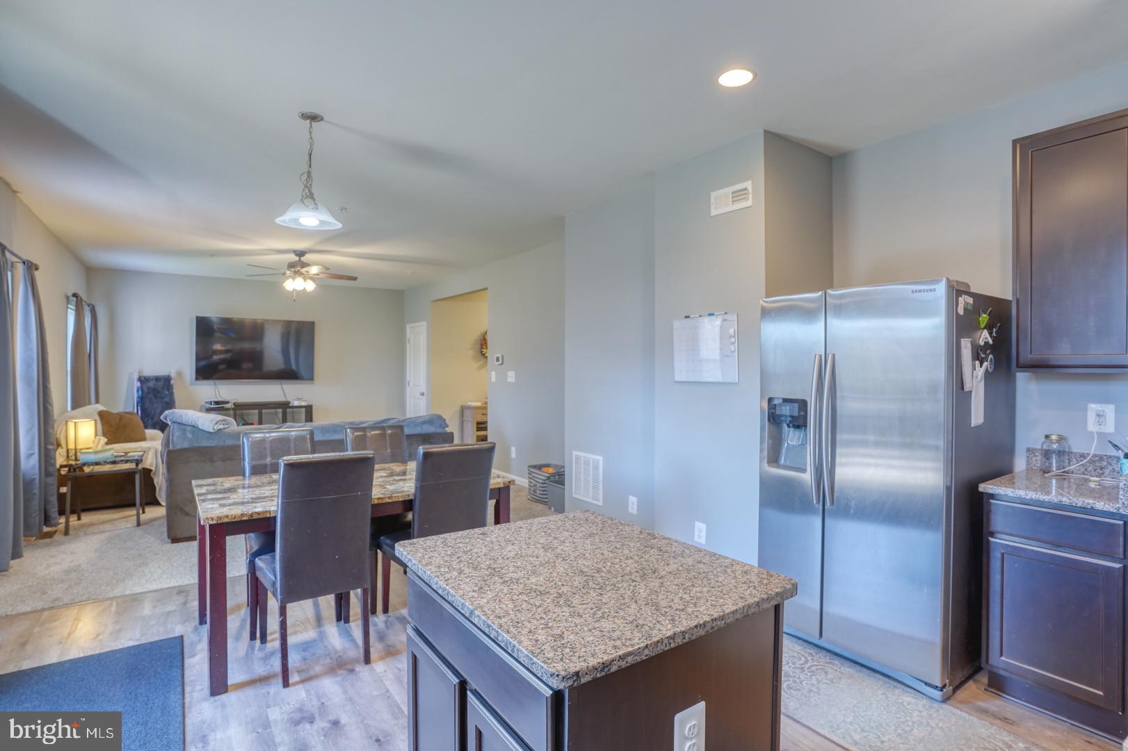 WALNUT HILL - Residential