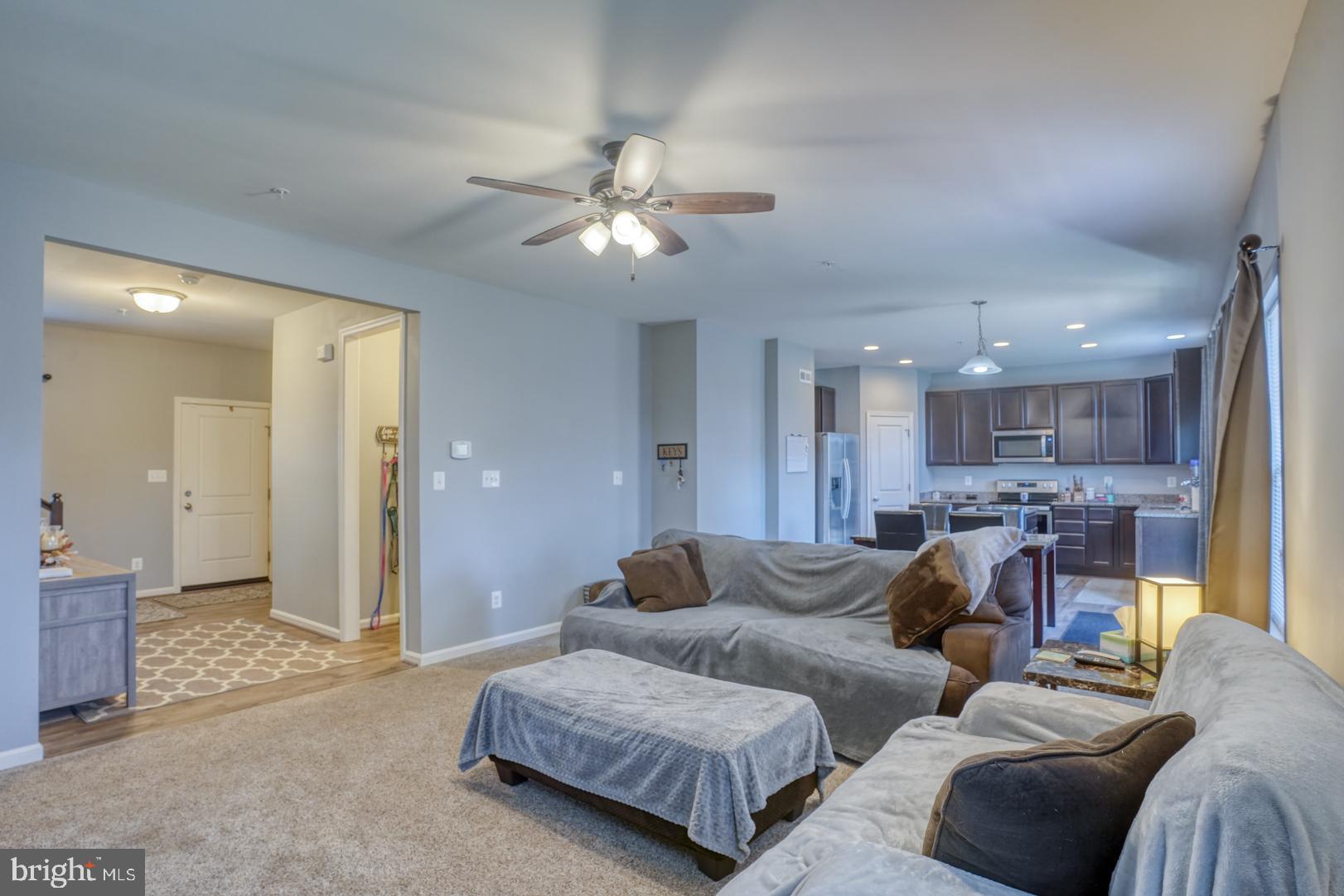 WALNUT HILL - Residential