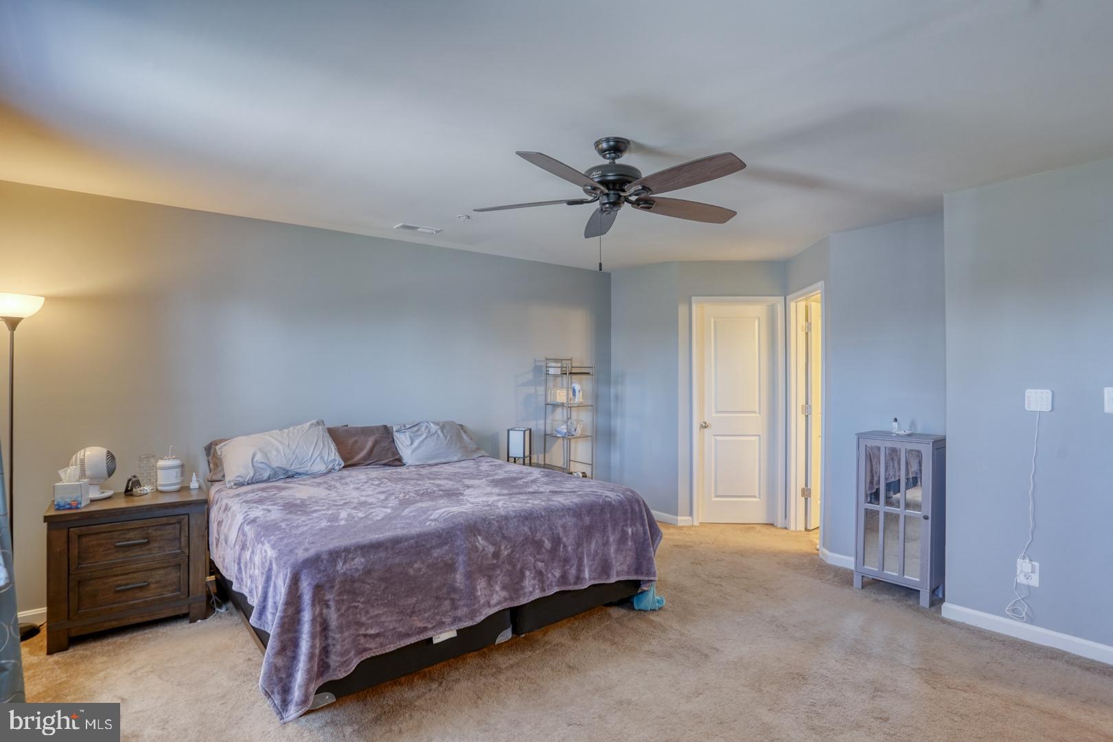 WALNUT HILL - Residential