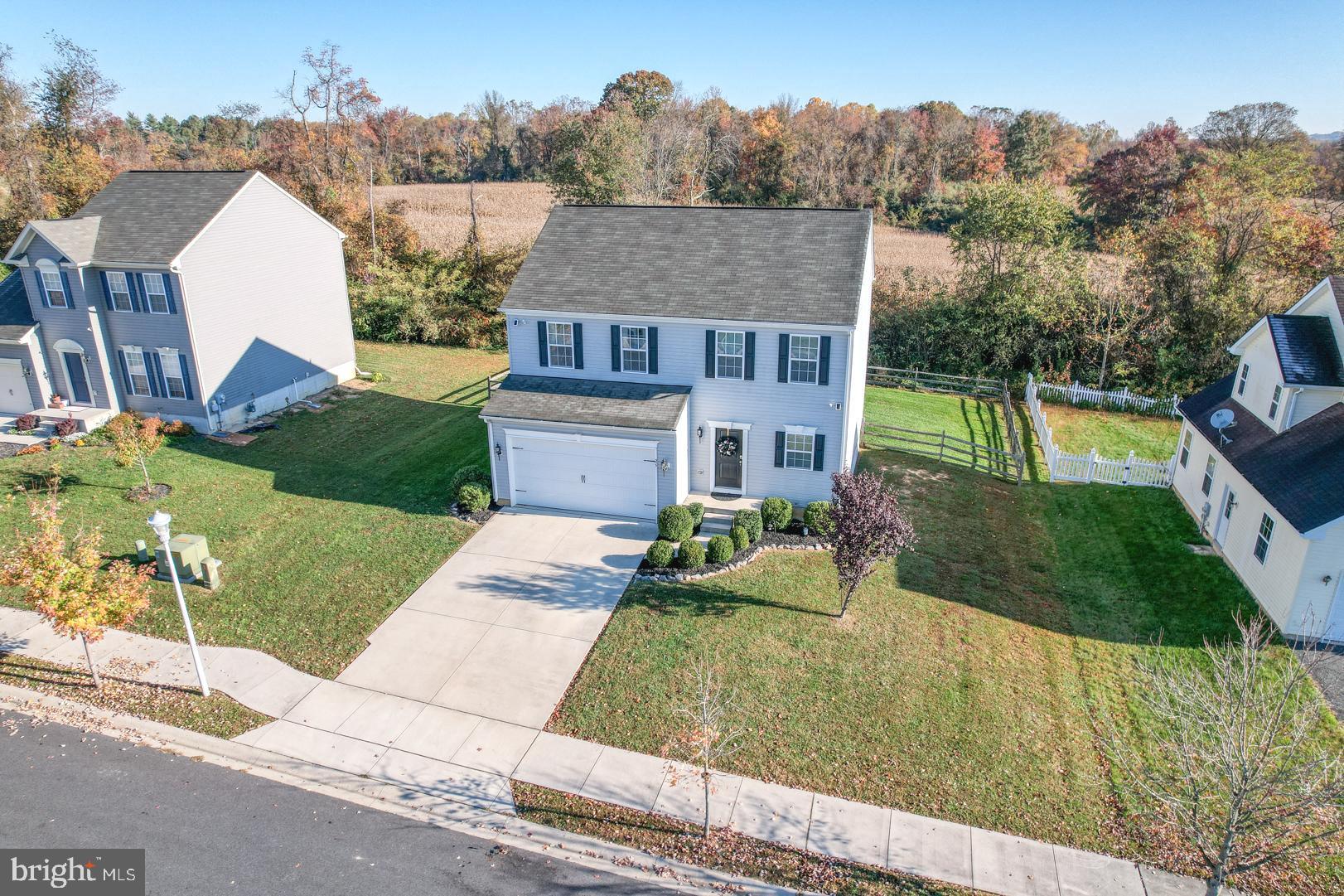 WALNUT HILL - Residential