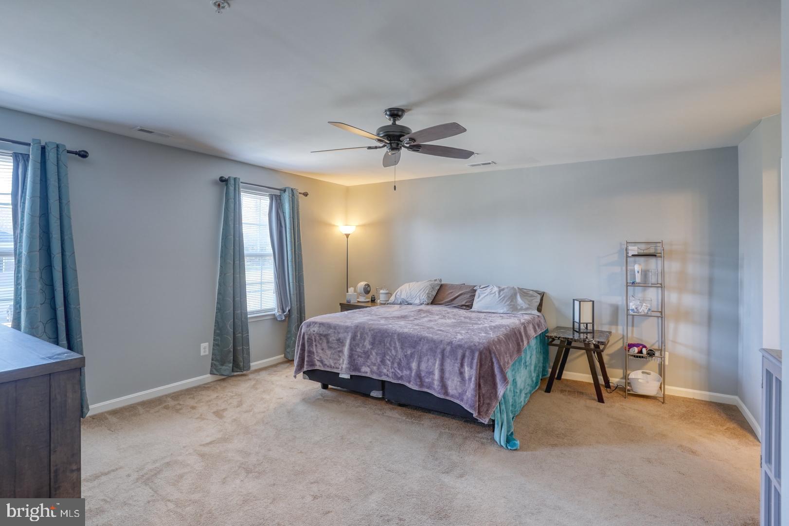 WALNUT HILL - Residential