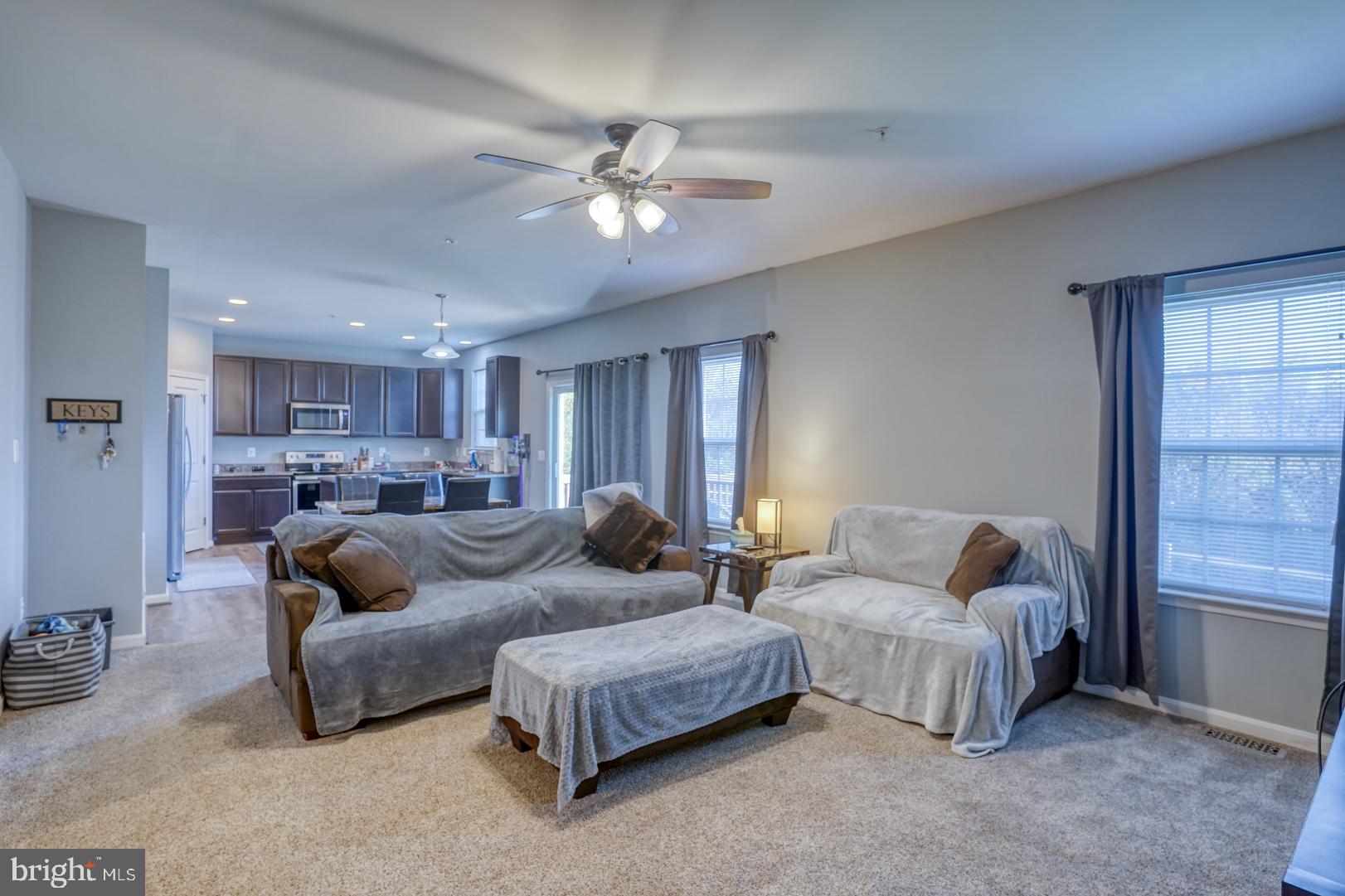 WALNUT HILL - Residential