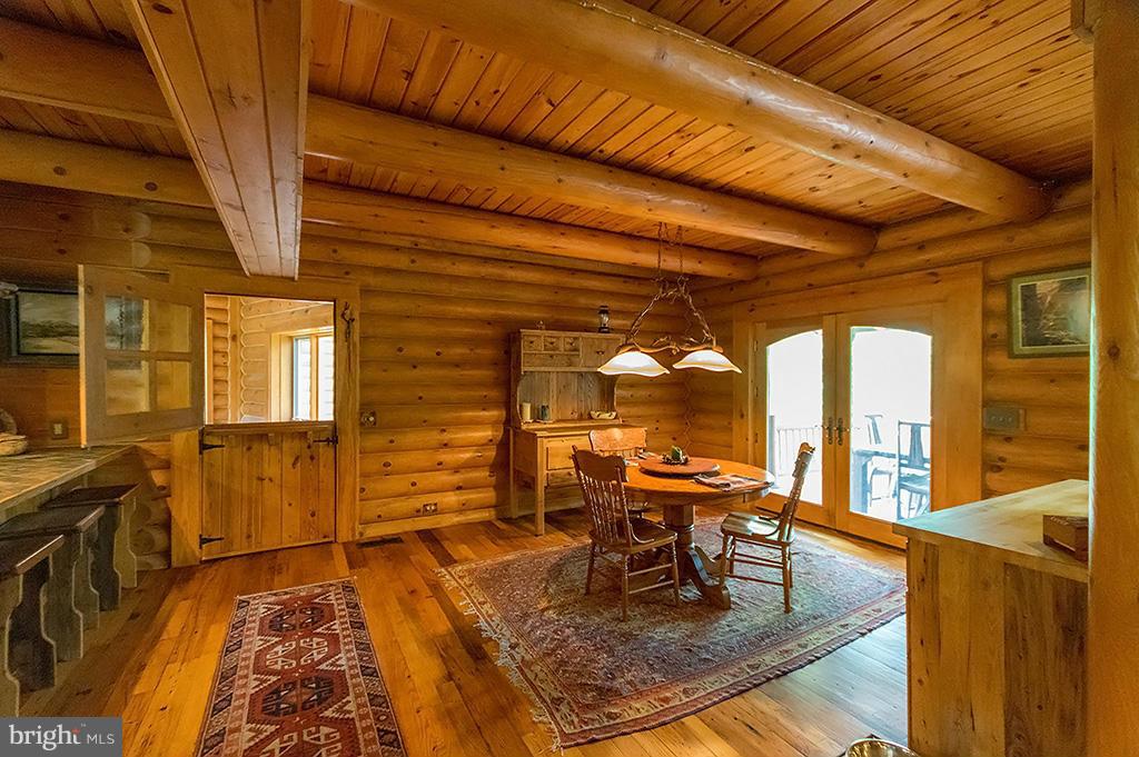 ROUND TOP ESTATES - Residential