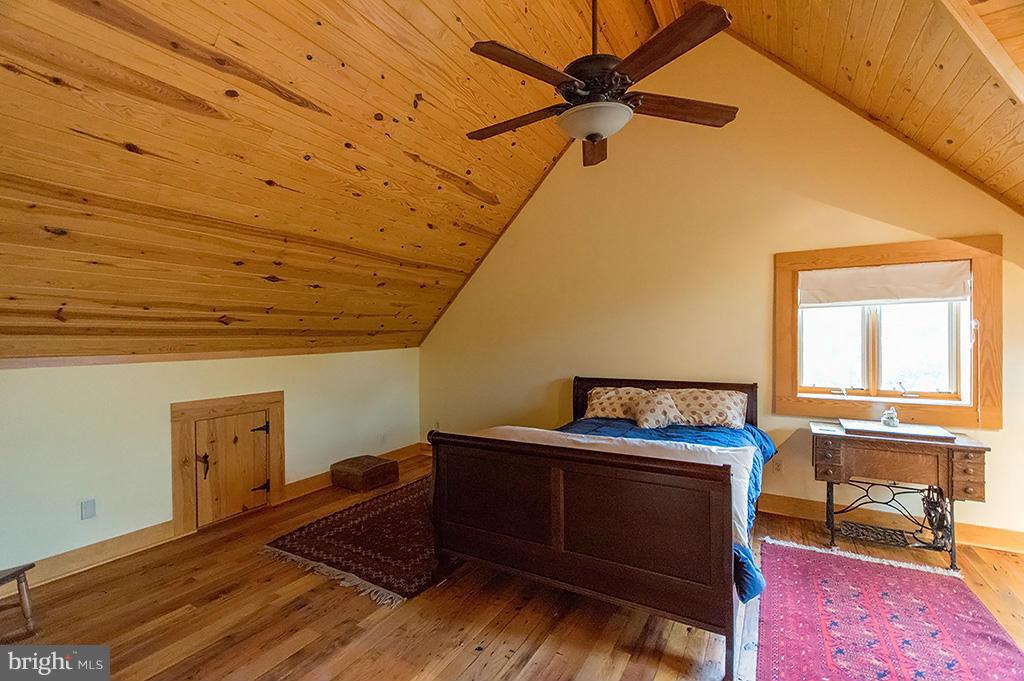 ROUND TOP ESTATES - Residential