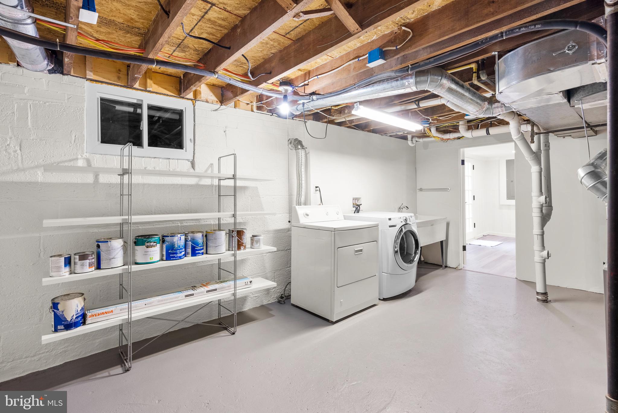 COUNTRY CLUB - Residential