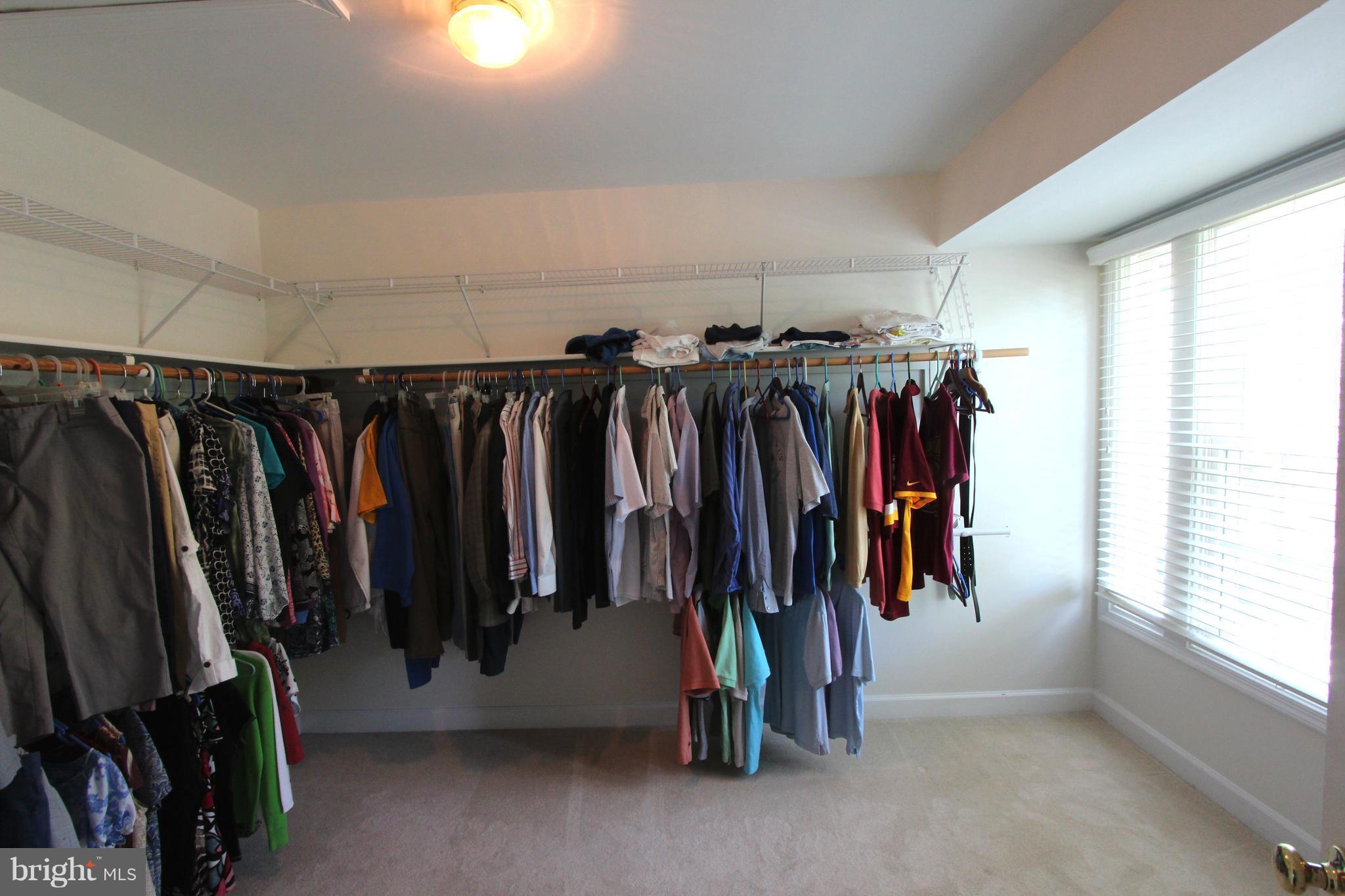 SOUTH RIDING - Residential