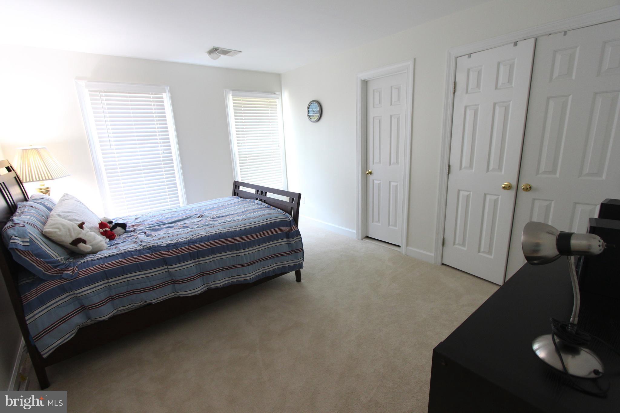 SOUTH RIDING - Residential