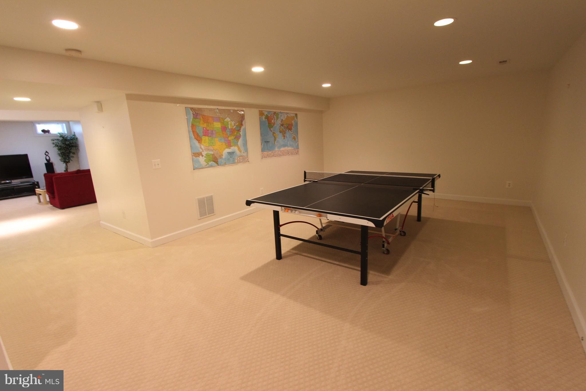 SOUTH RIDING - Residential