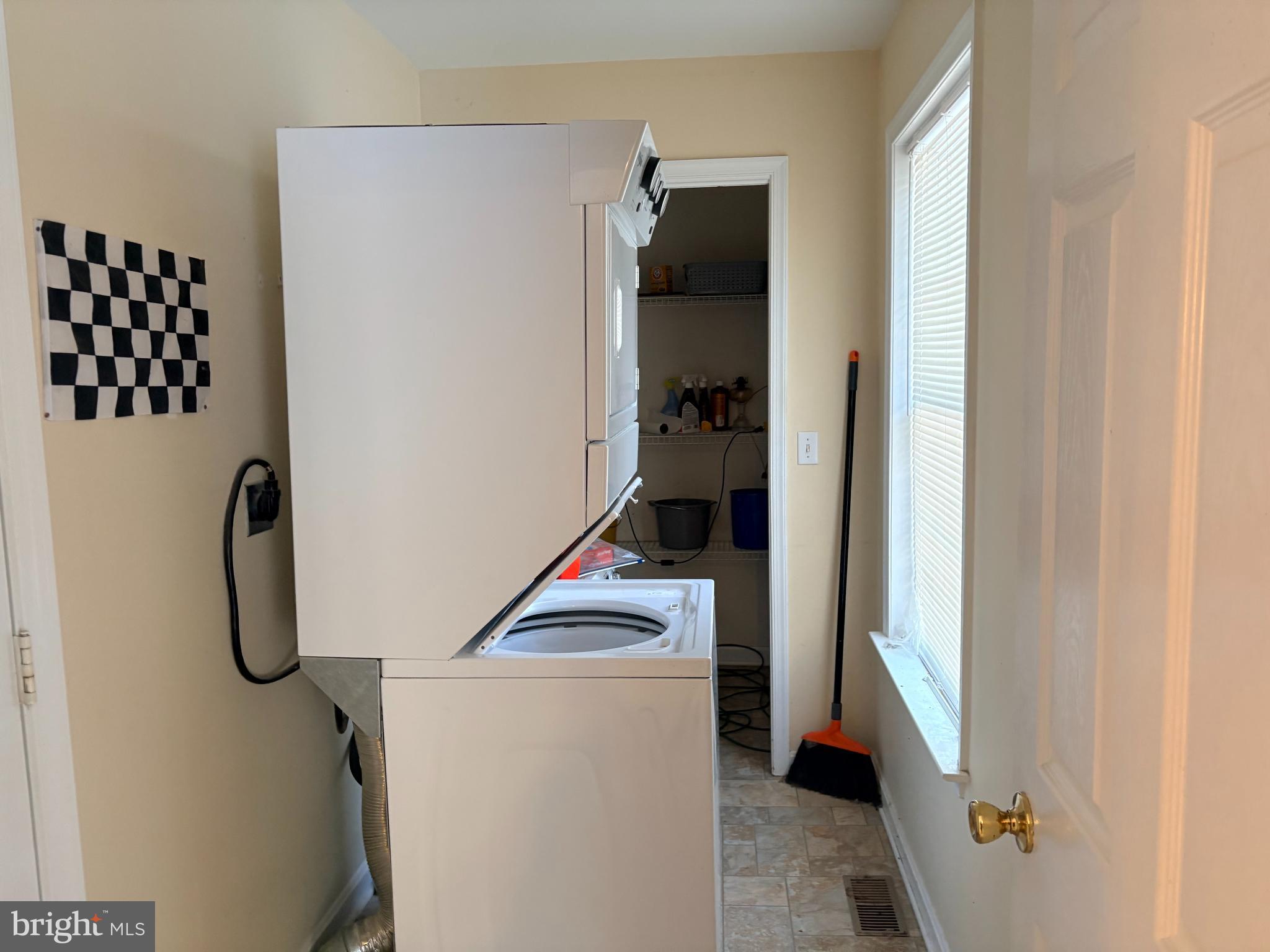 CHESTER HARBOR - Residential