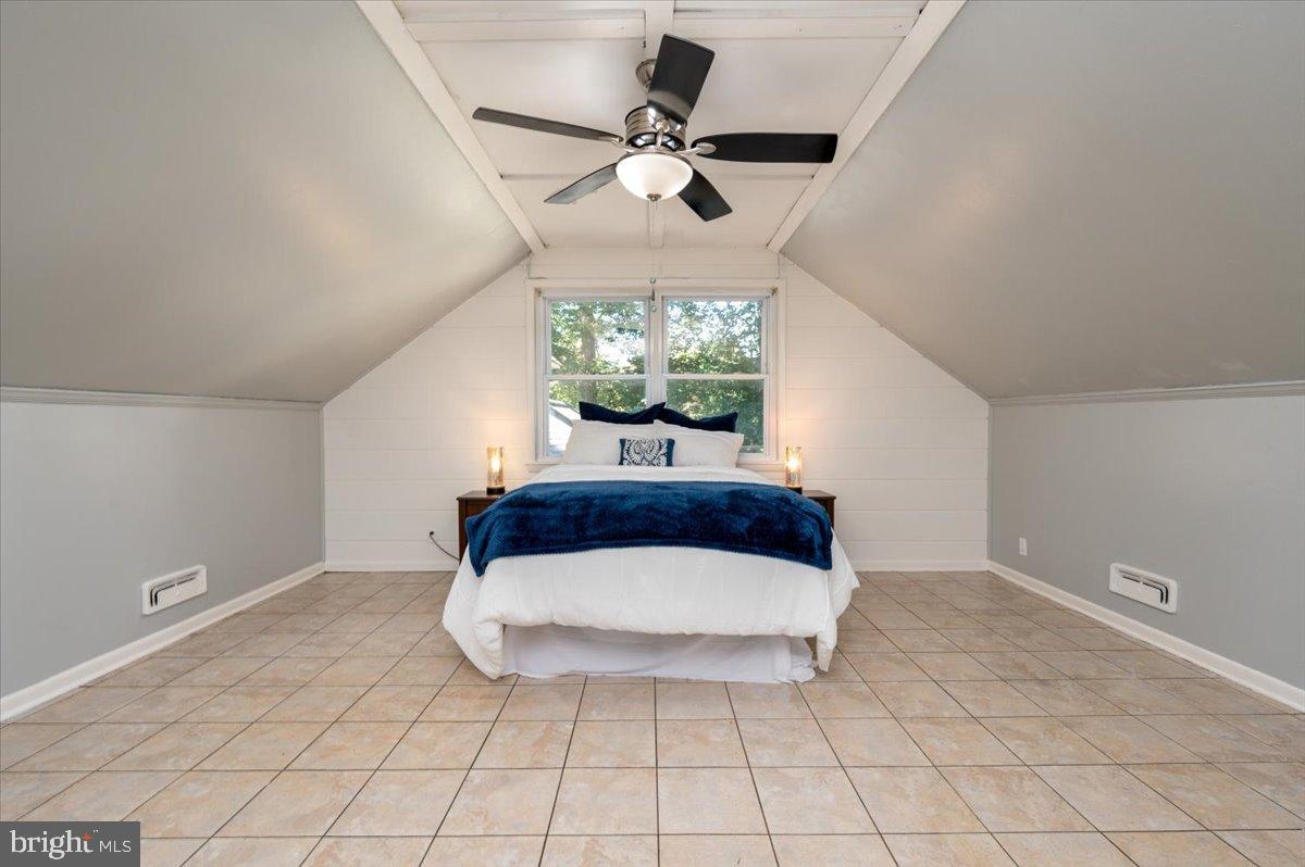 HERNWOOD HEIGHTS - Residential